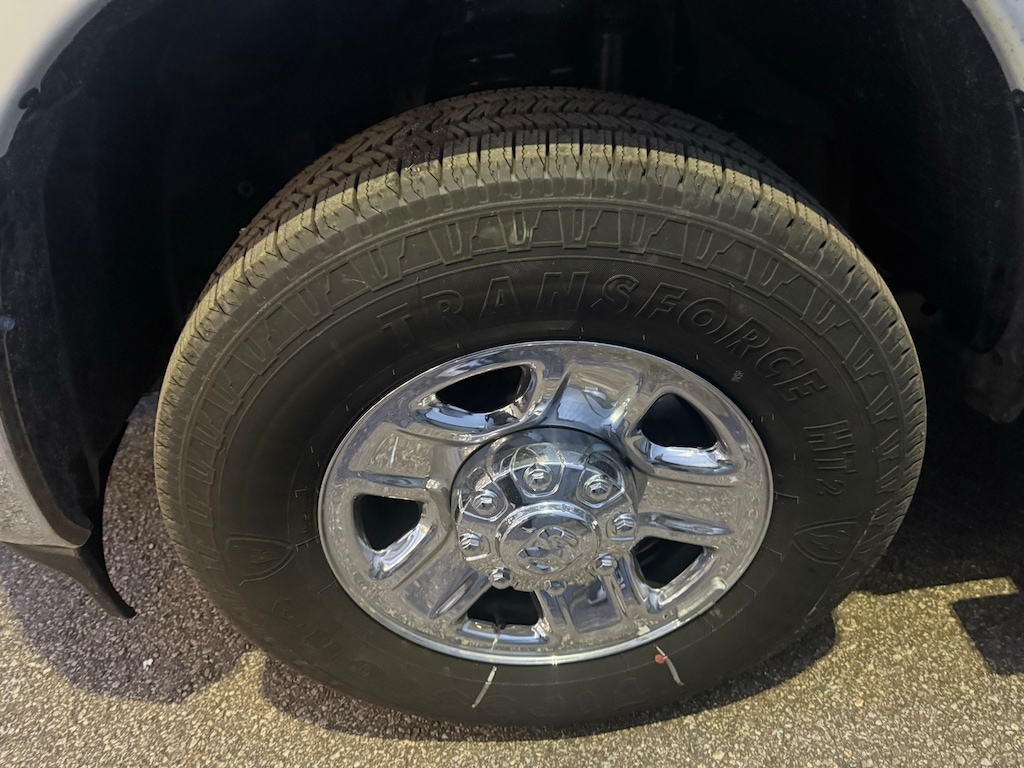 New 2026 Ram 2500 TRADESMAN REGULAR CAB 4X4 8' BOX Pickup