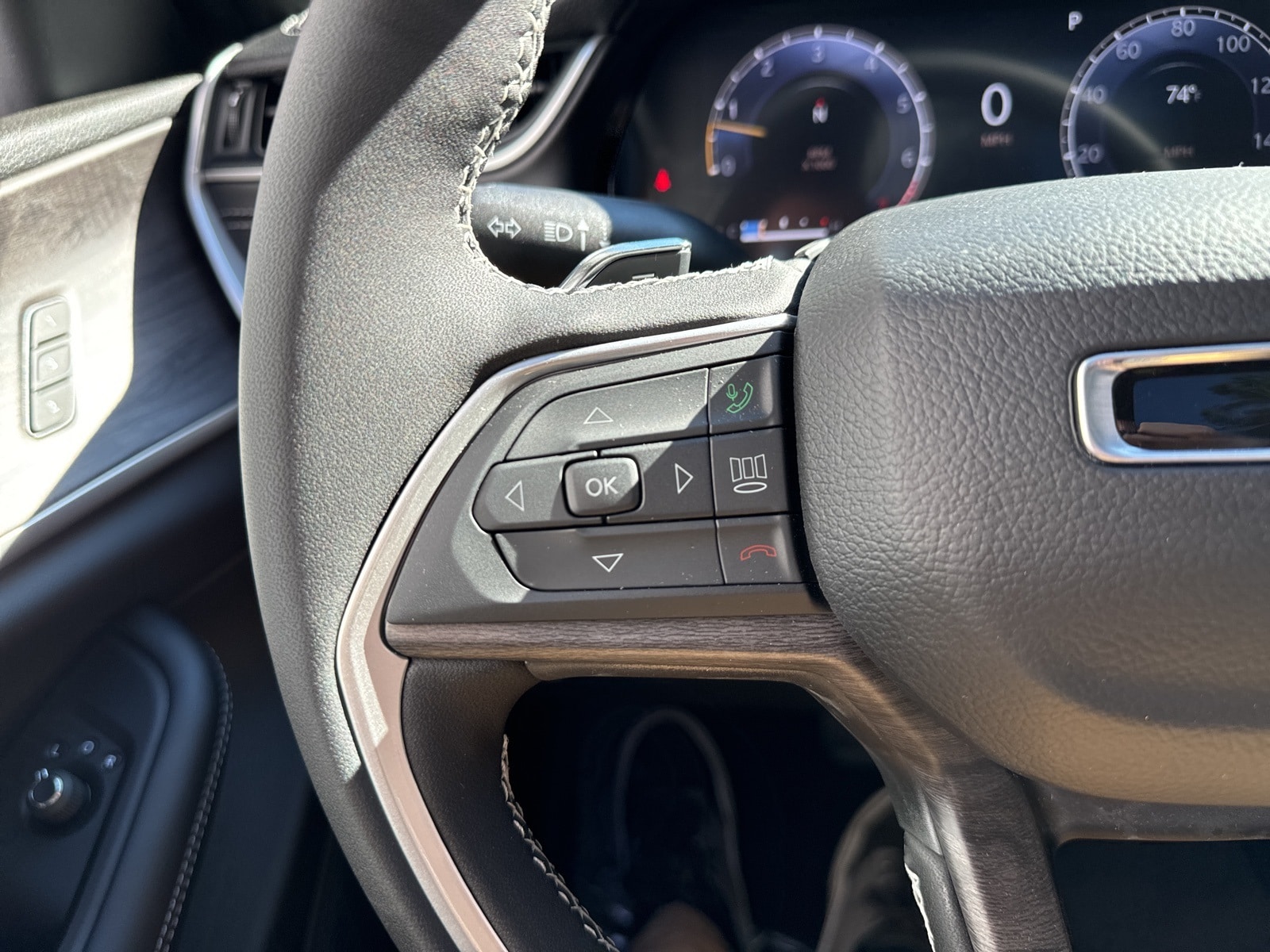 2025 Silver Zynith Jeep Grand Cherokee L LIMITED 4X4 4X4 SUV