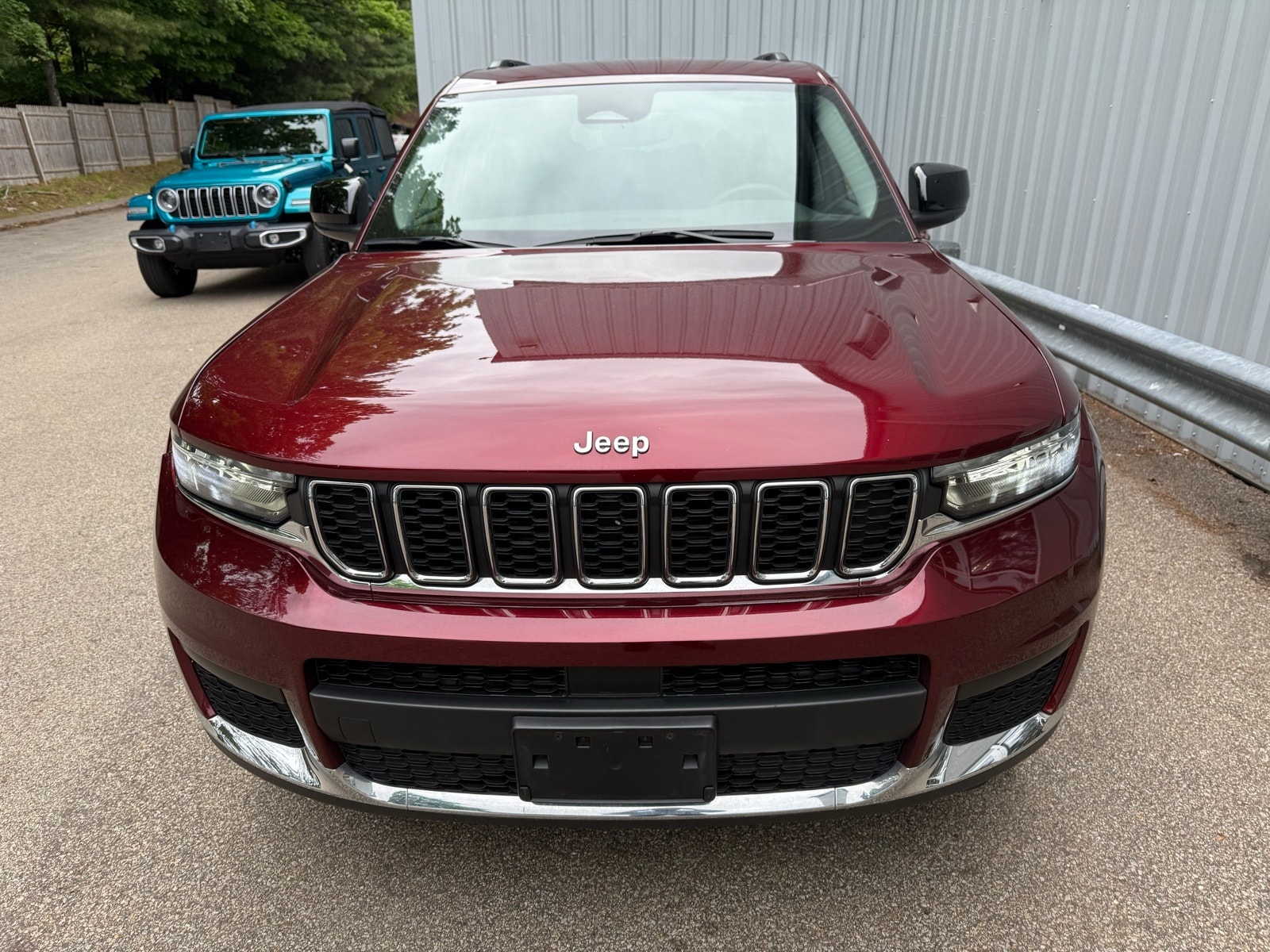 Used 2023 Jeep Grand Cherokee L Laredo with VIN 1C4RJKAGXP8800828 for sale in Stafford, CT