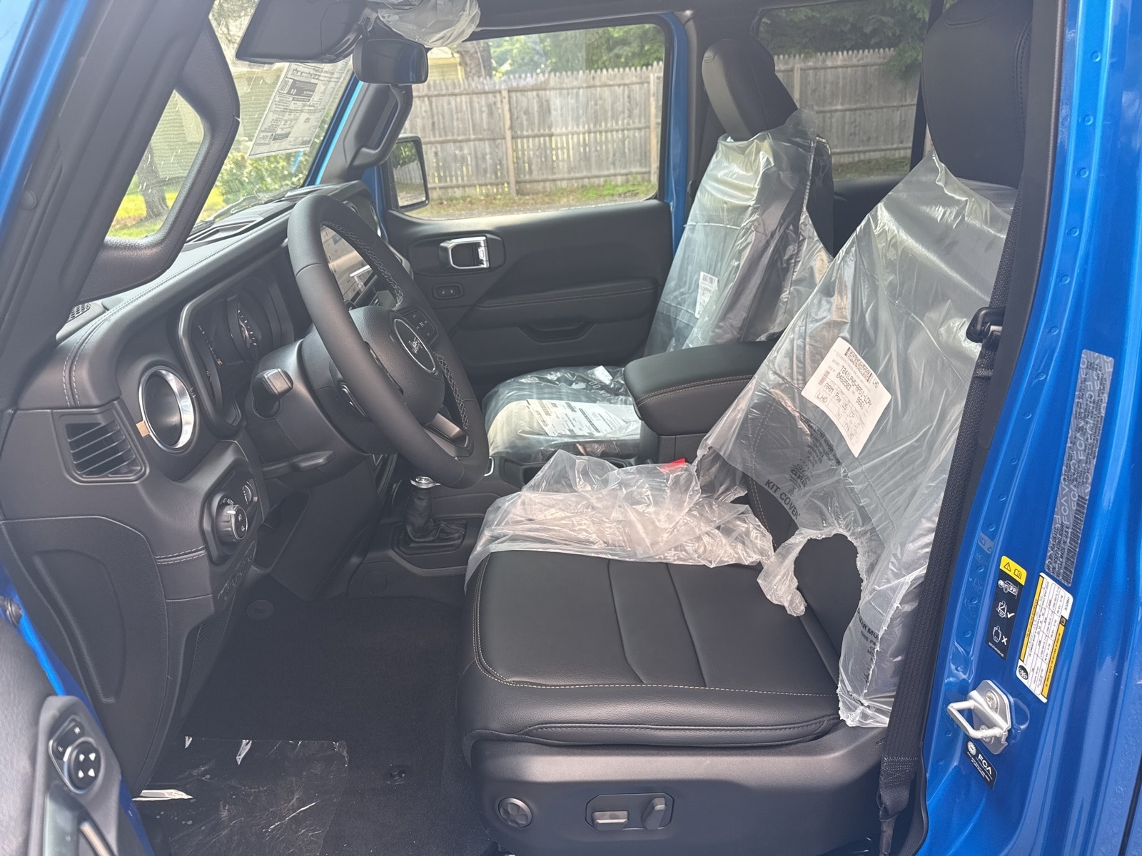 2025 Hydro Blue Pearlcoat Jeep Gladiator HIGH TIDE 4X4 4X4 Truck