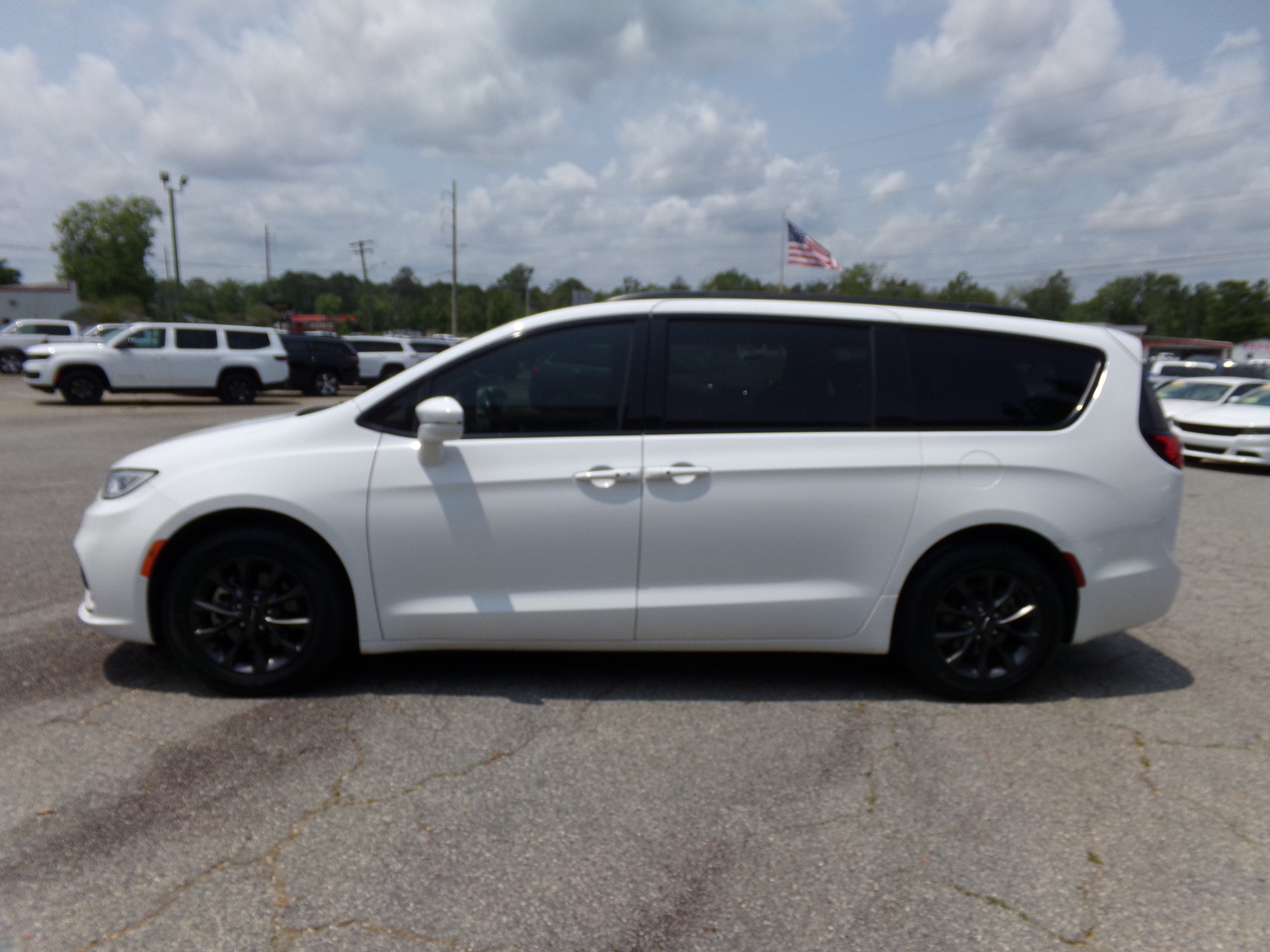 Certified 2021 Chrysler Pacifica Touring with VIN 2C4RC1FG9MR557817 for sale in Thomasville, GA