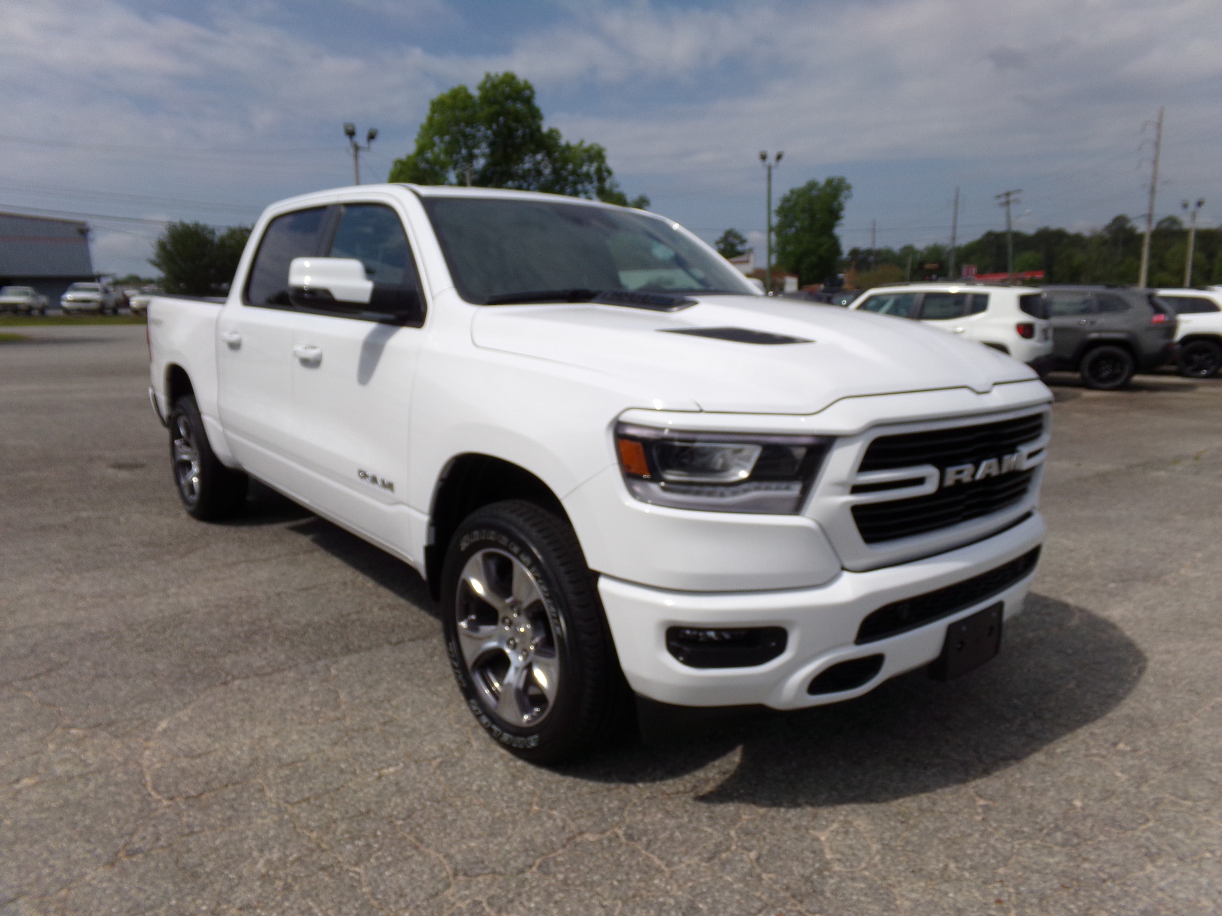 2023 Ram 1500 Laramie photo 2