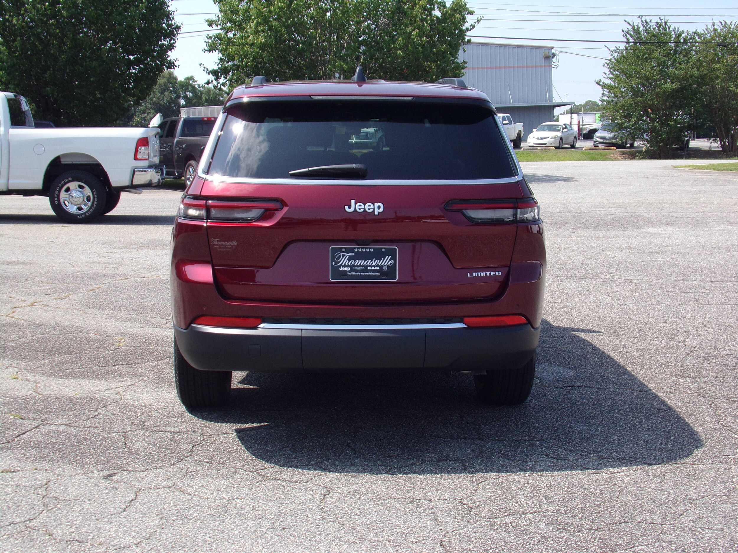 2025 Jeep Grand Cherokee Limited photo 4