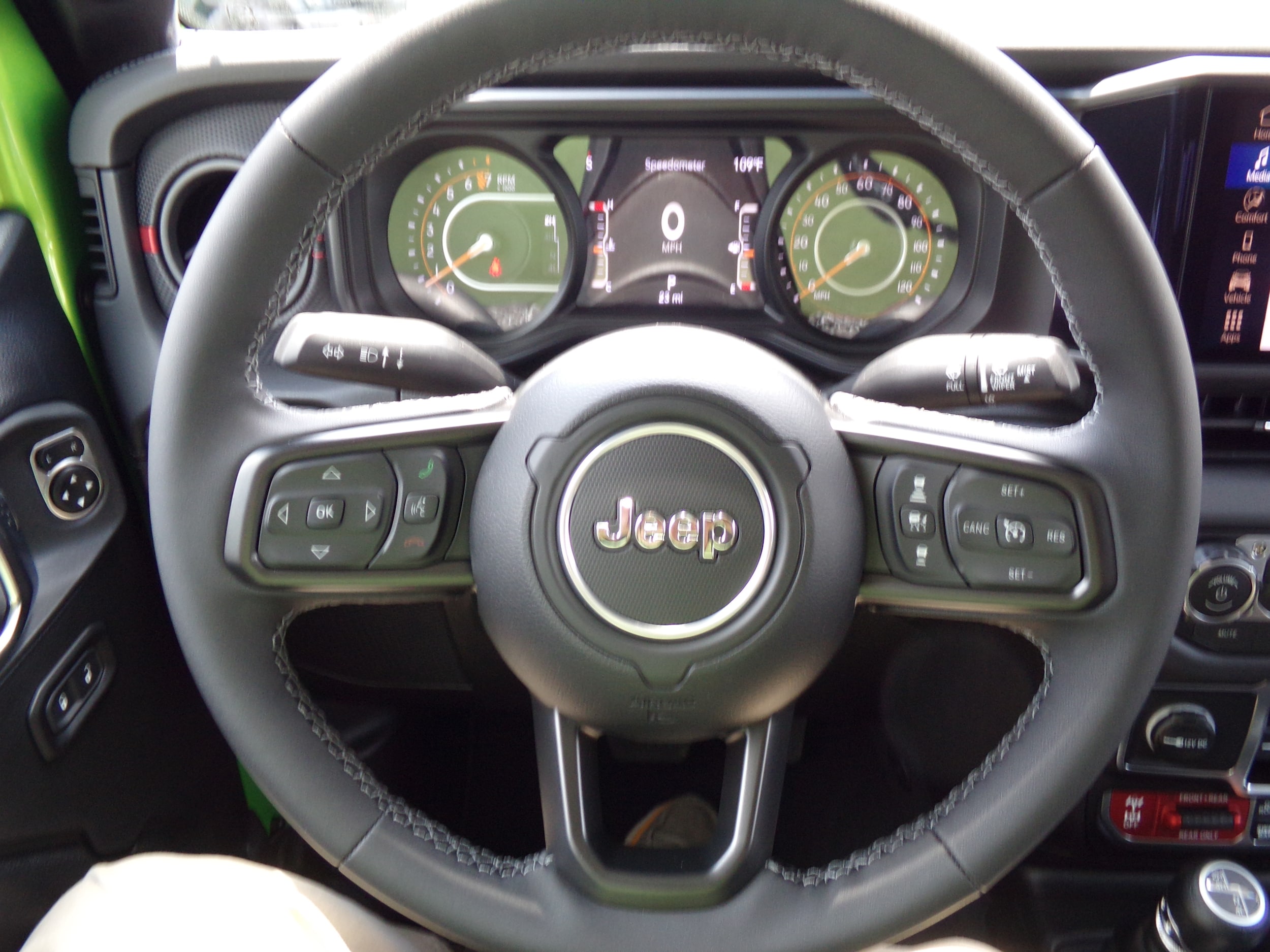 2025 Jeep Gladiator Rubicon - Photo 11