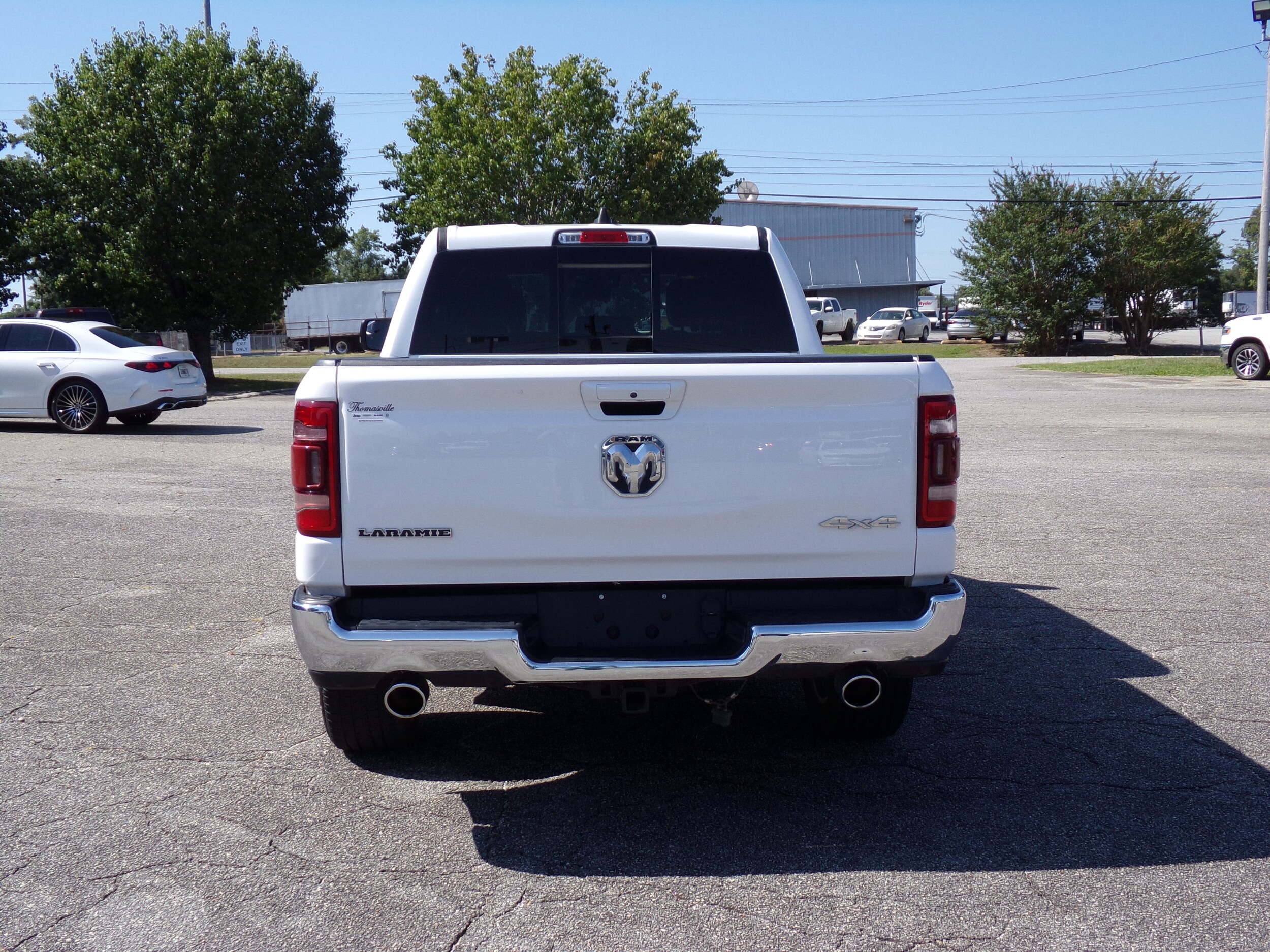2023 Ram 1500 Laramie photo 4