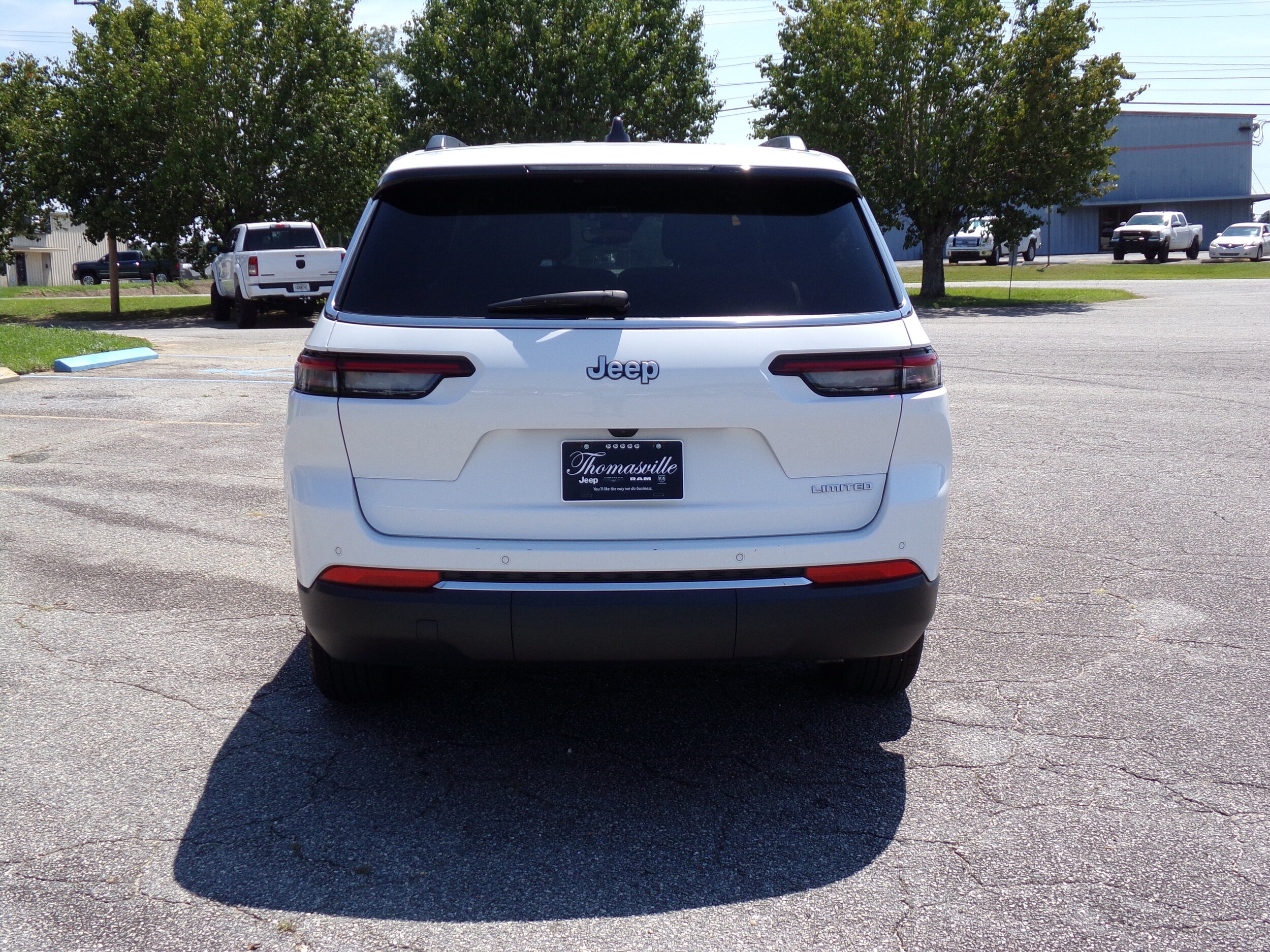 2024 Jeep Grand Cherokee Limited photo 4
