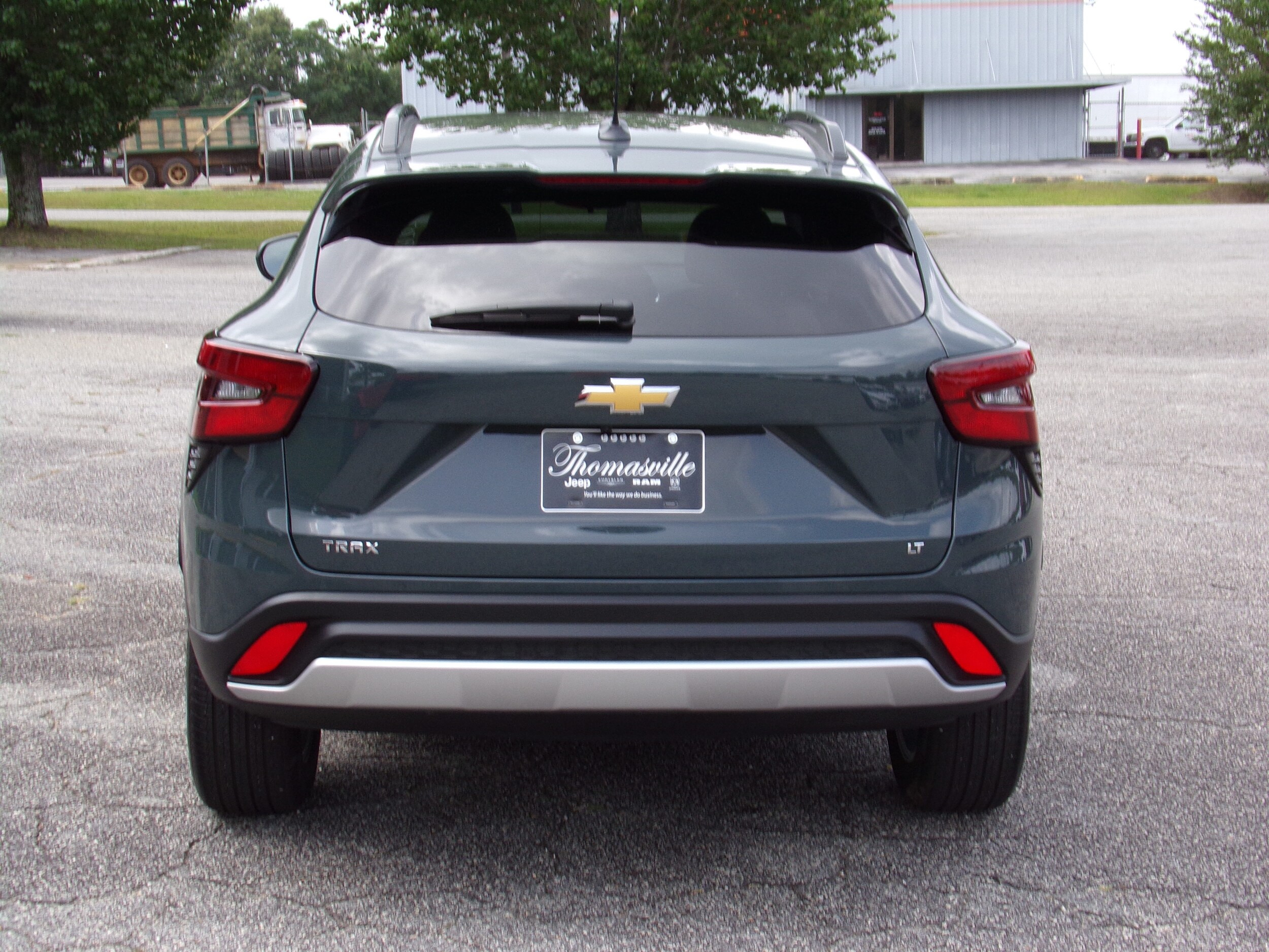 2025 Chevrolet Trax LT photo 3