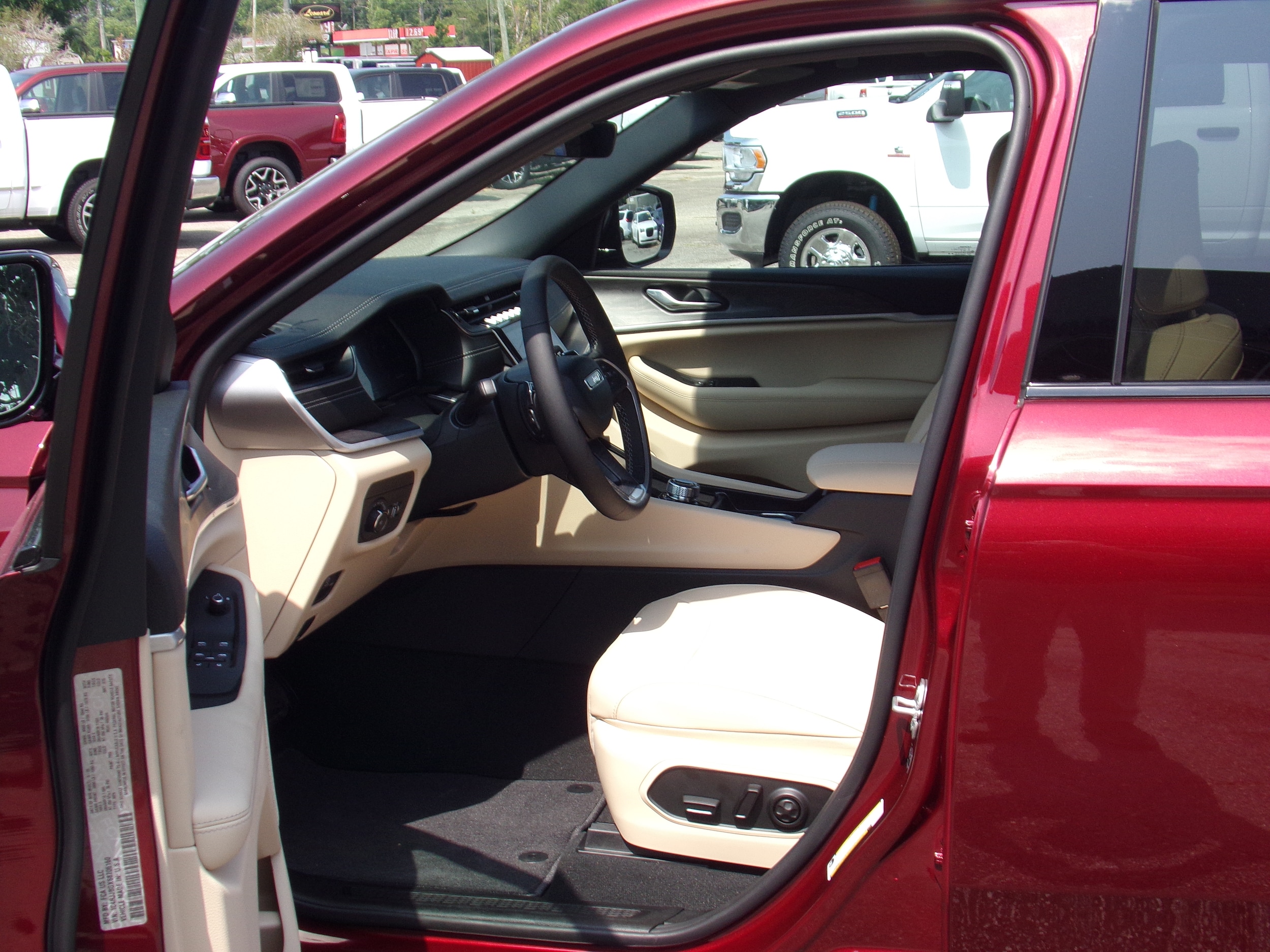 2025 Jeep Grand Cherokee L Limited - Photo 6