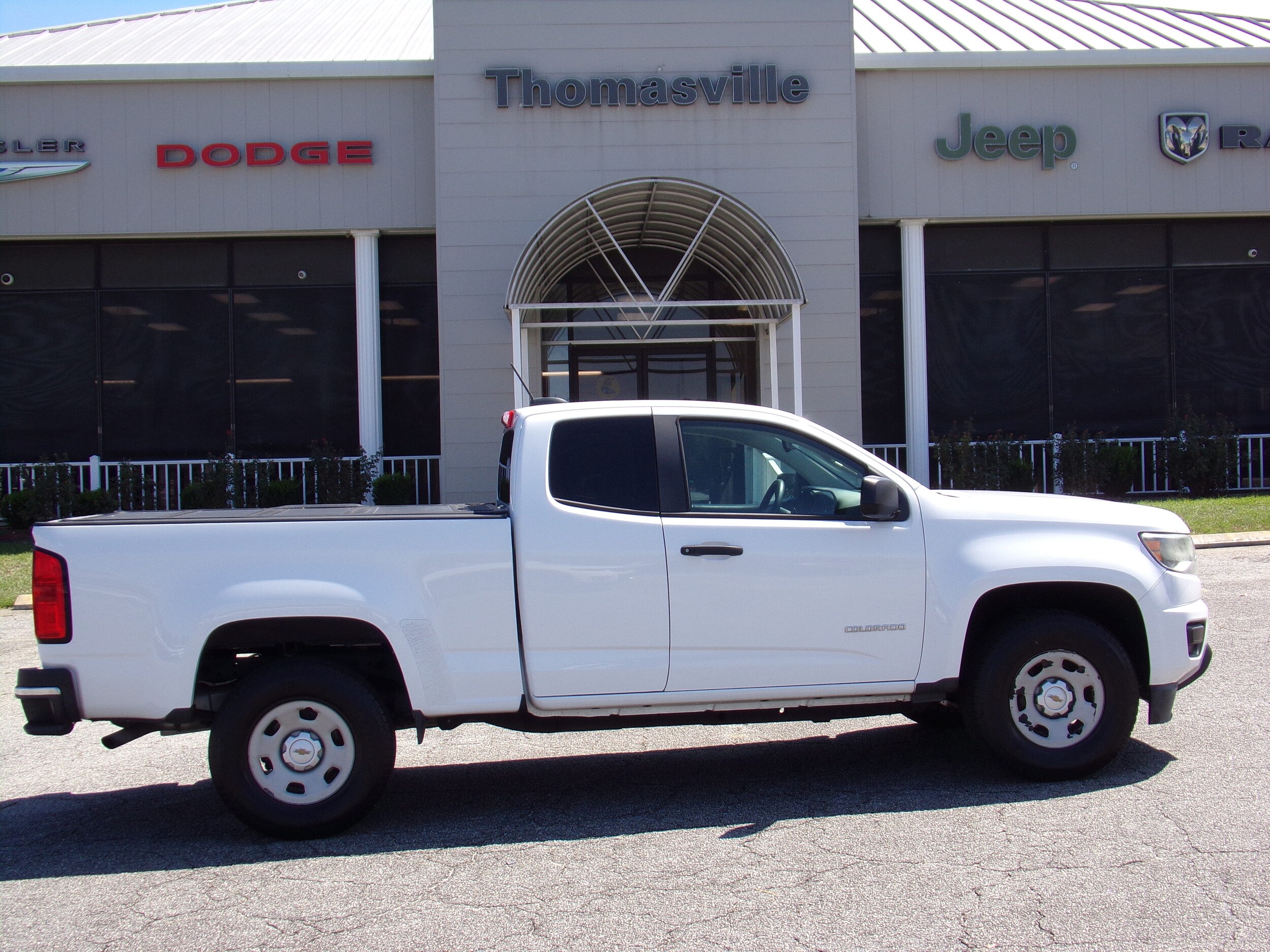 2016 Chevrolet Colorado Work Truck photo 3