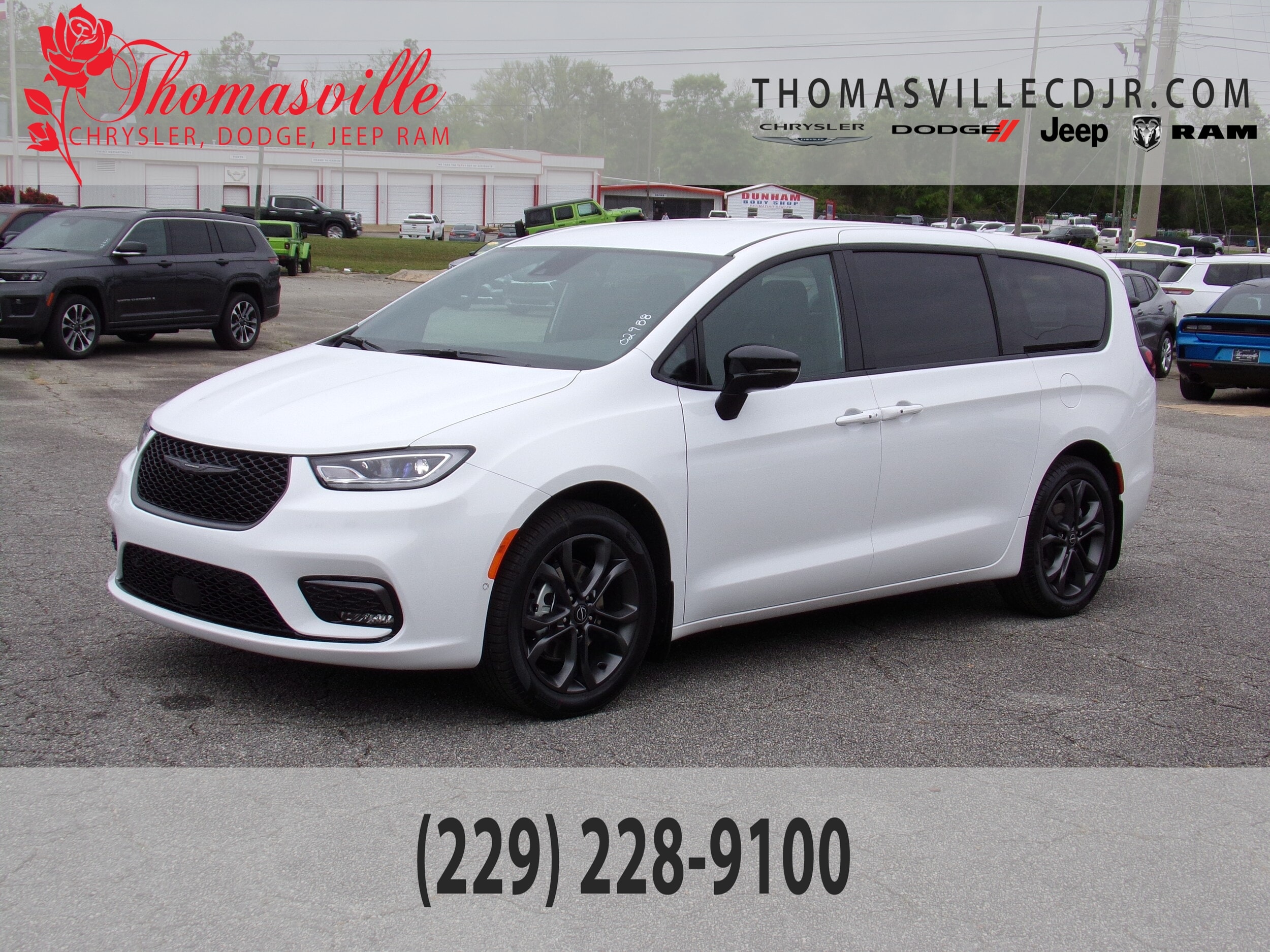 2026 Chrysler Pacifica Passenger Van 