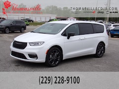 2026 Chrysler Pacifica Select Passenger Van