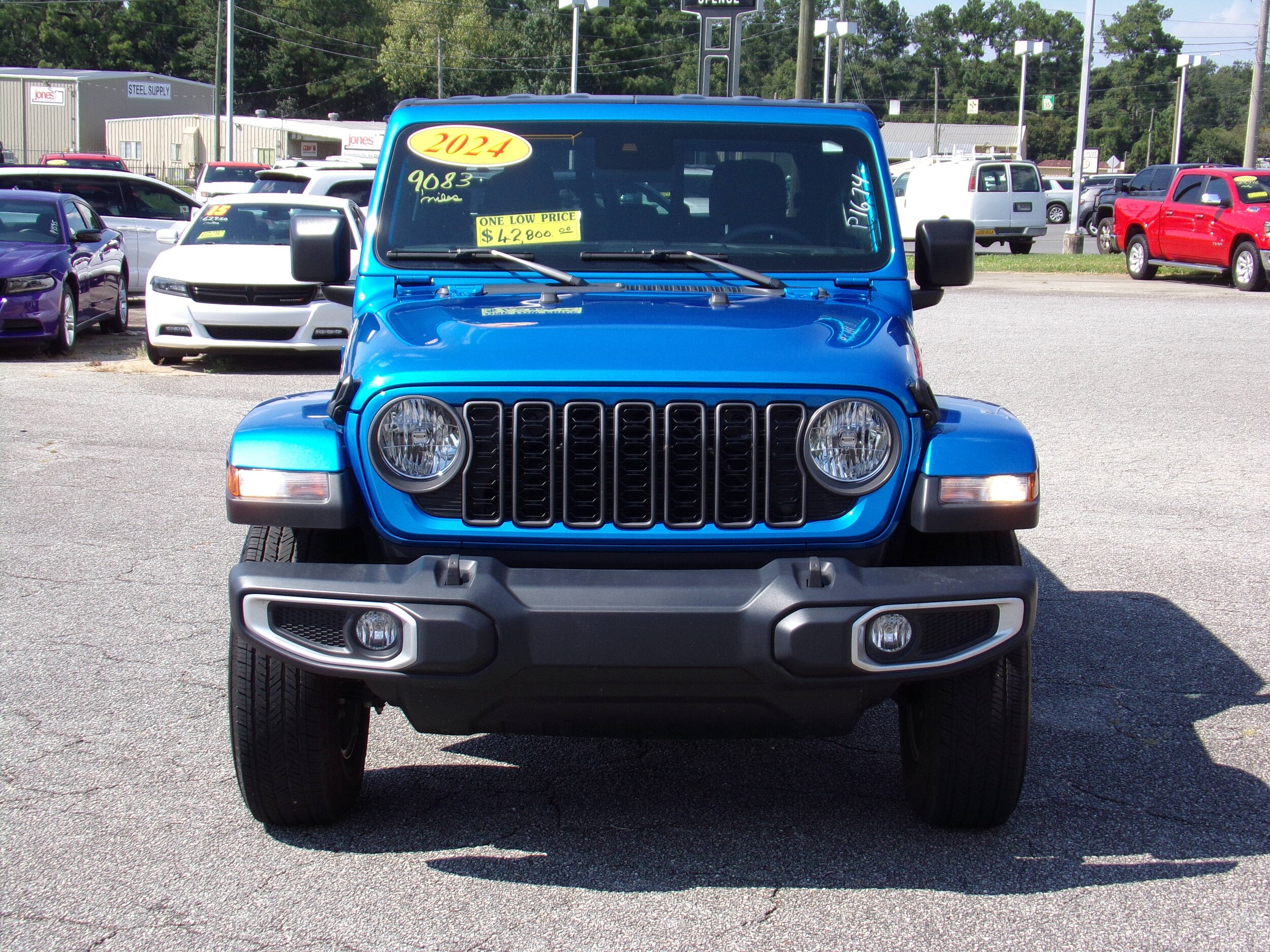 2024 Jeep Gladiator Sport S photo 2
