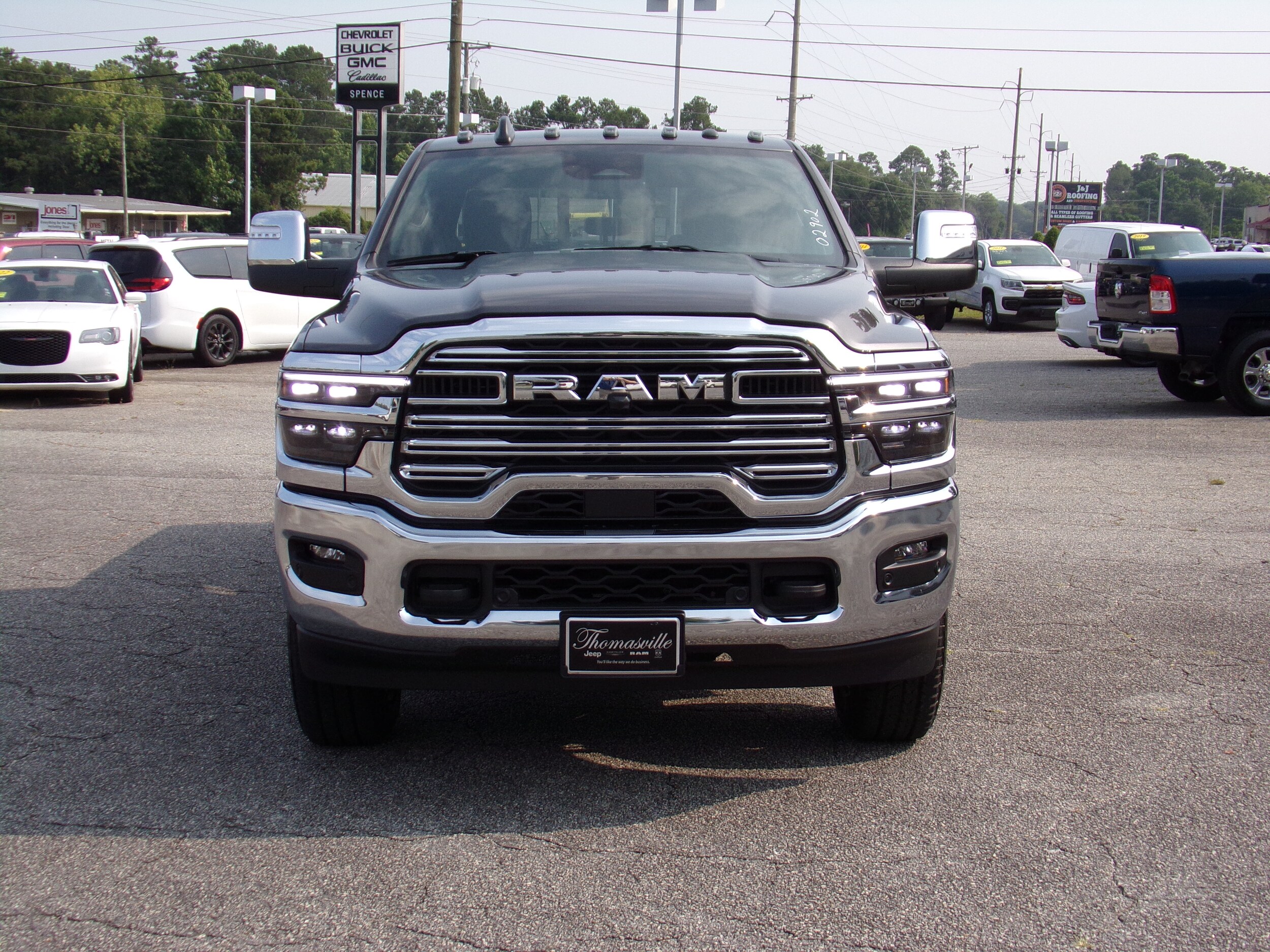 2025 Ram 2500 Laramie photo 2