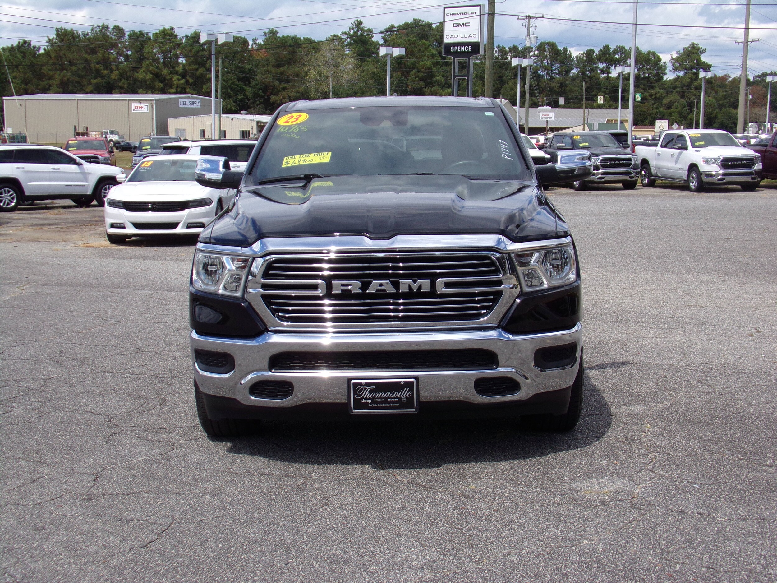 2023 Ram 1500 Laramie photo 2