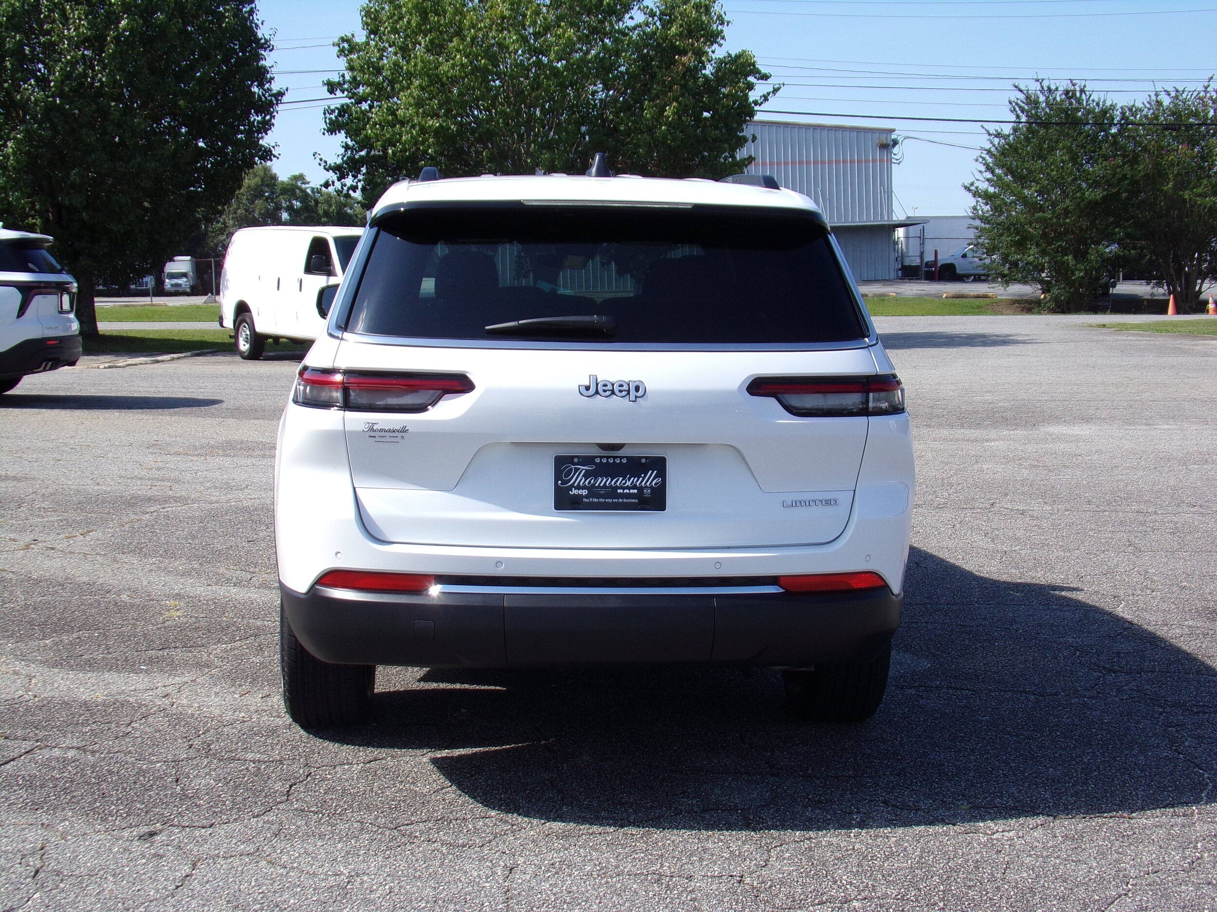 2025 Jeep Grand Cherokee Limited photo 4