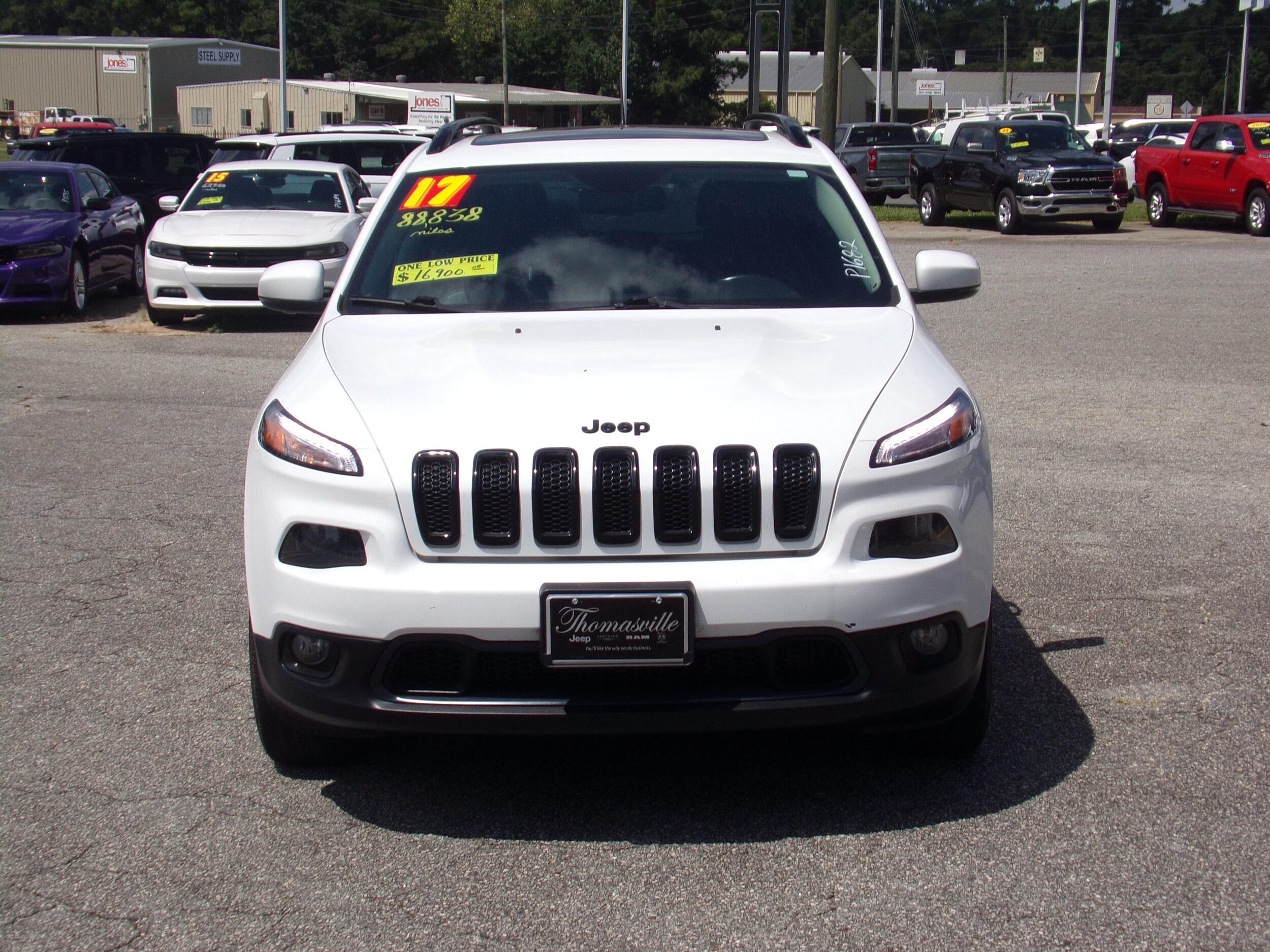 2017 Jeep Cherokee High Altitude photo 2