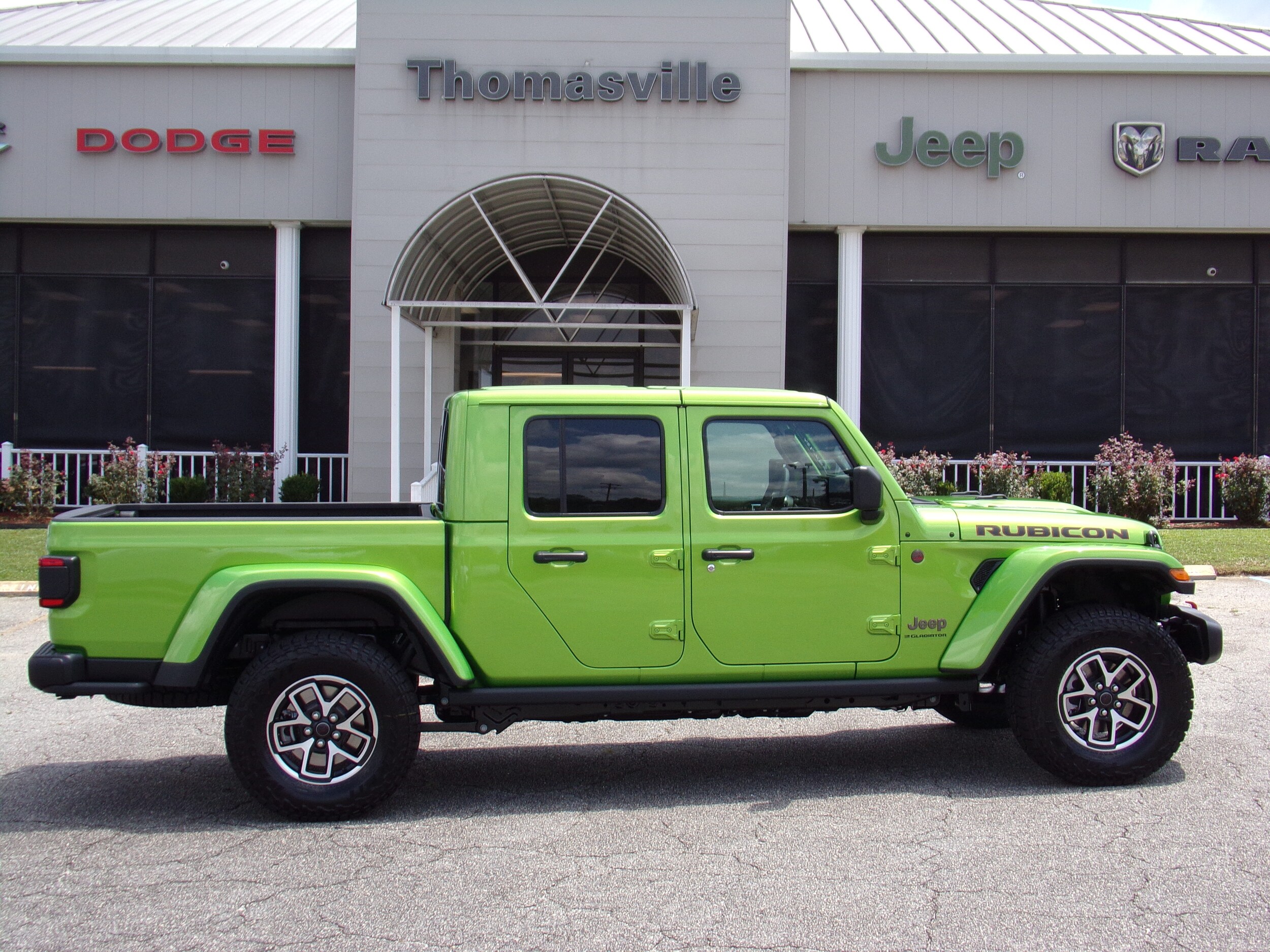 2025 Jeep Gladiator Rubicon photo 3