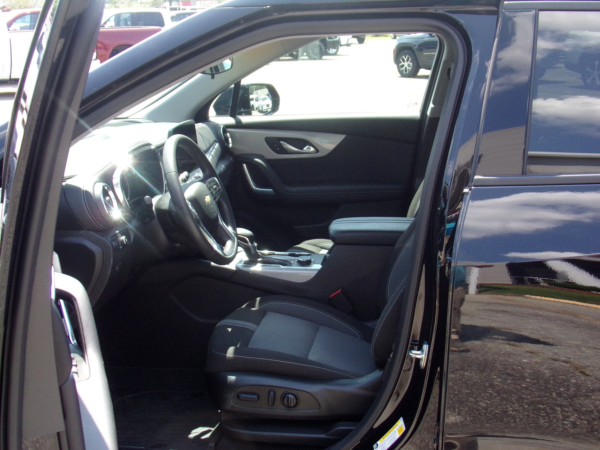 2023 Chevrolet Blazer 2LT - Photo 7