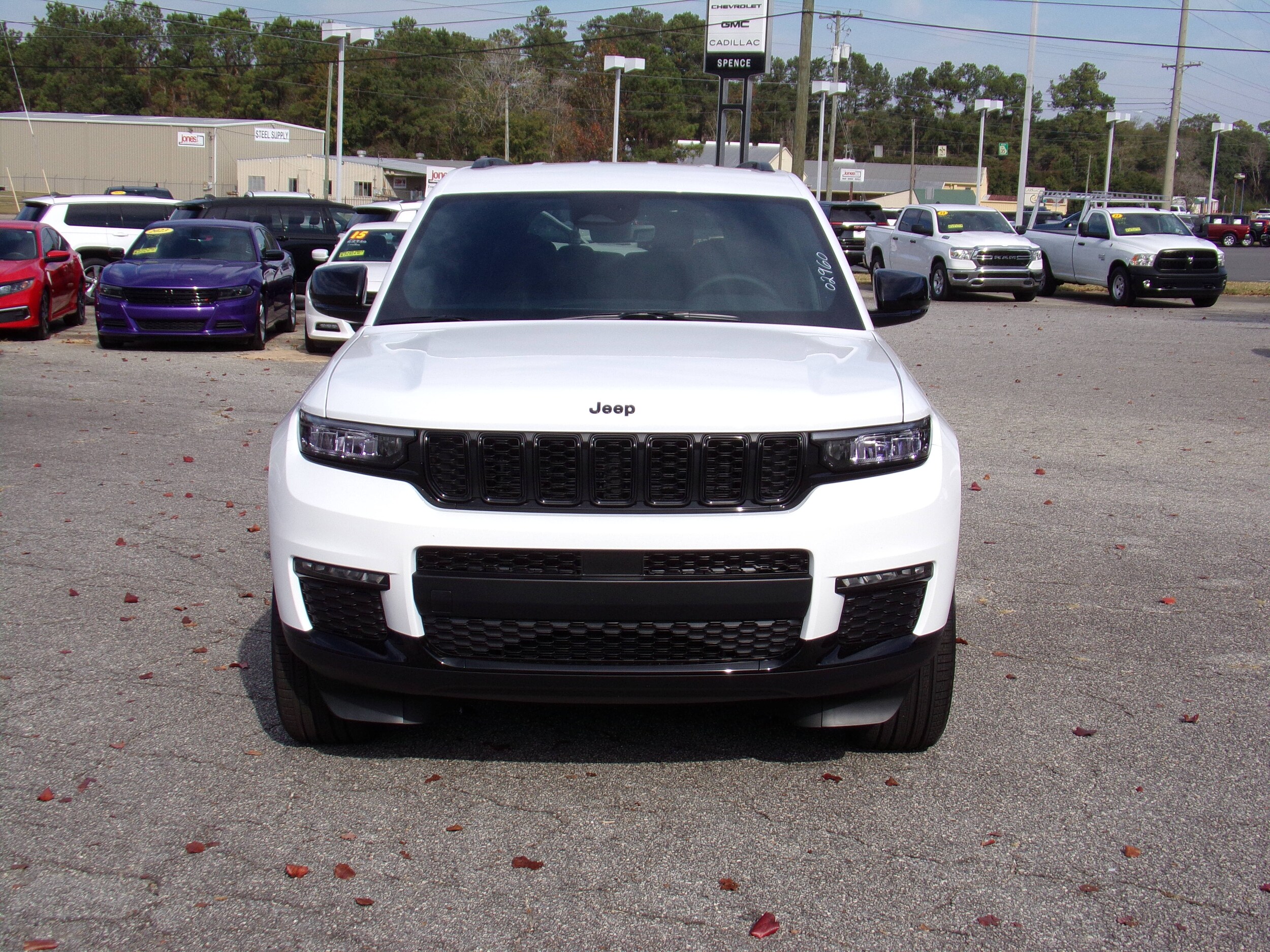 2025 Jeep Grand Cherokee Limited photo 2