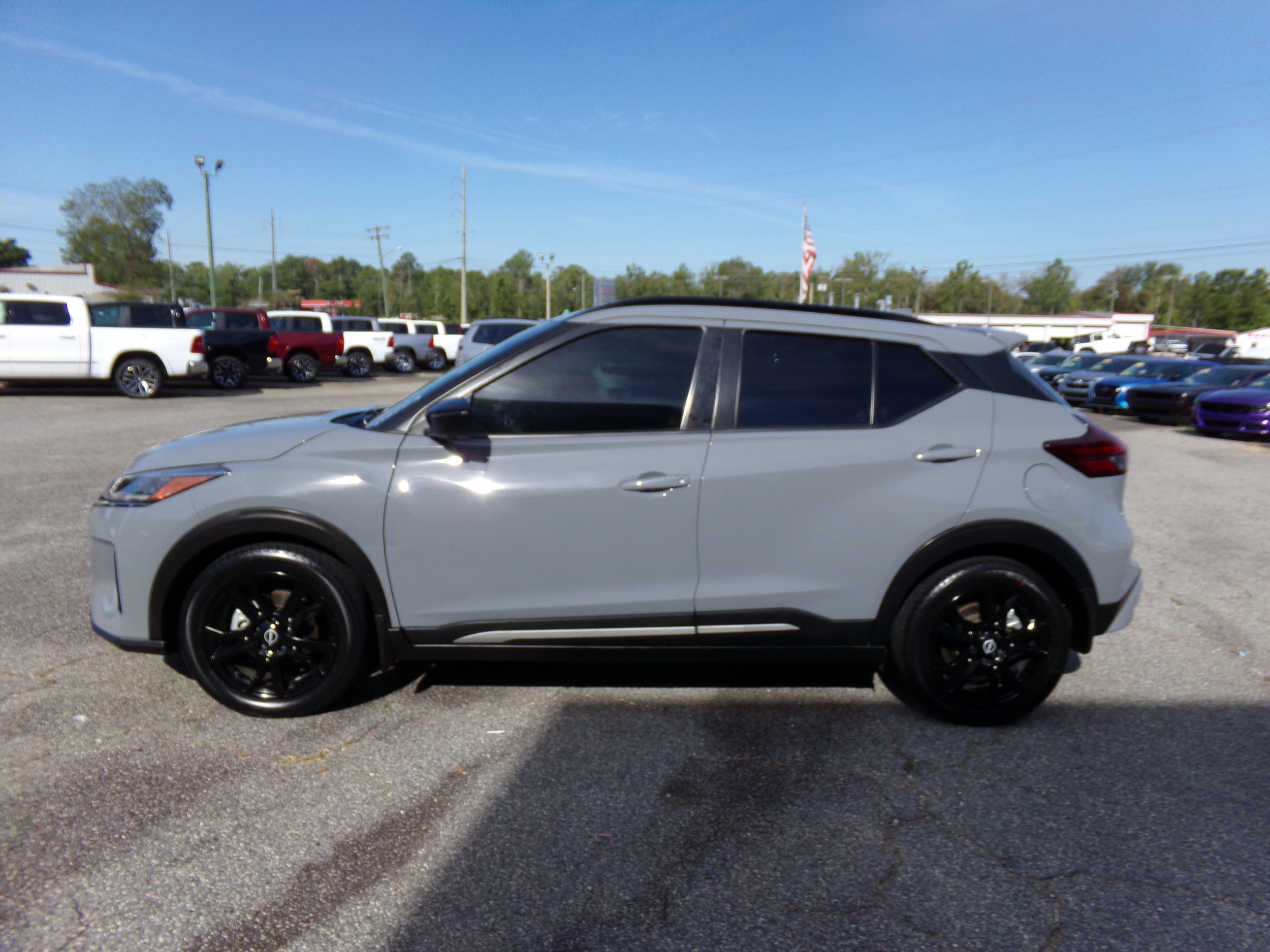 Used 2022 Nissan Kicks SR with VIN 3N1CP5DV9NL486557 for sale in Thomasville, GA