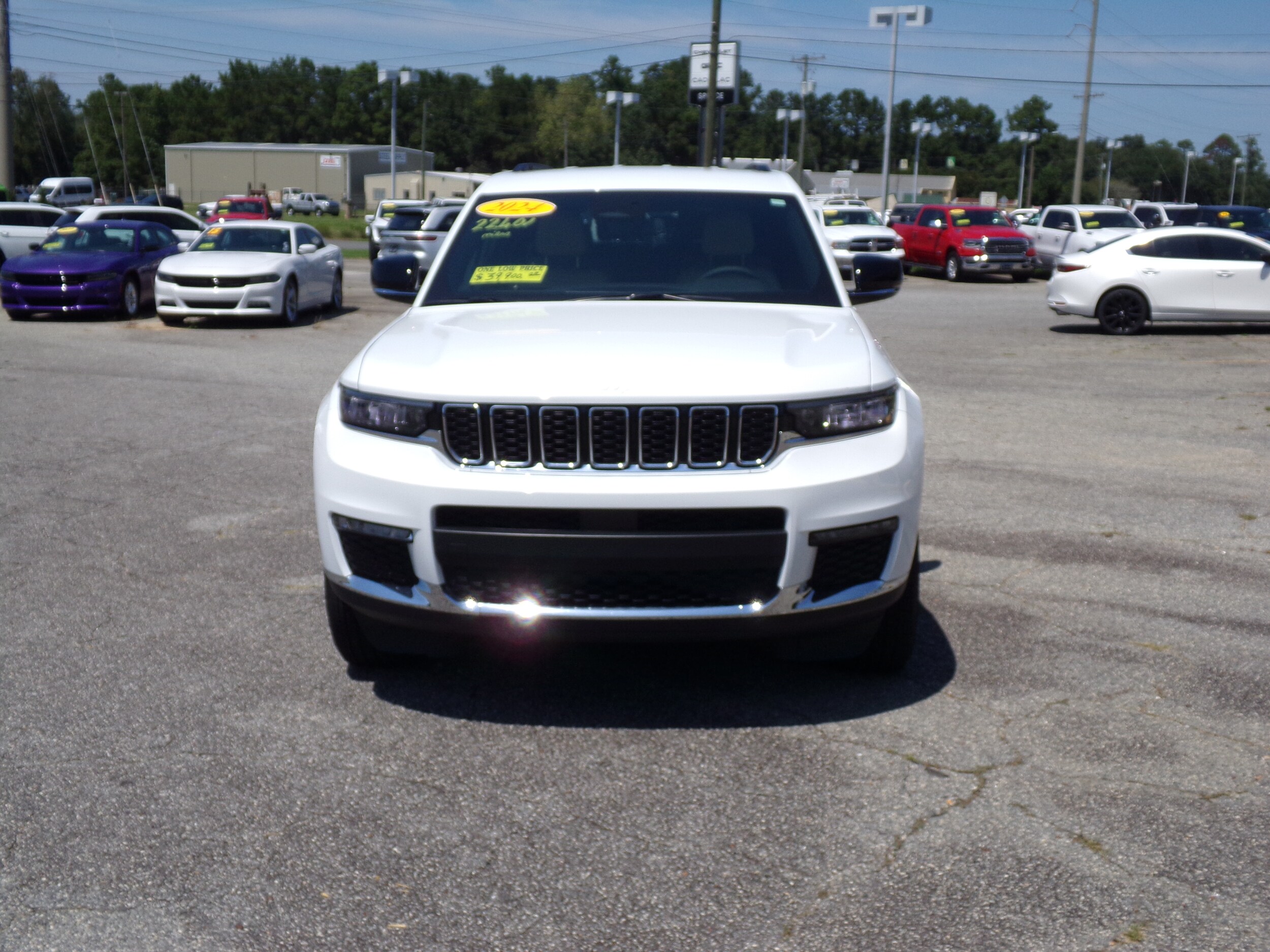2024 Jeep Grand Cherokee Limited photo 2