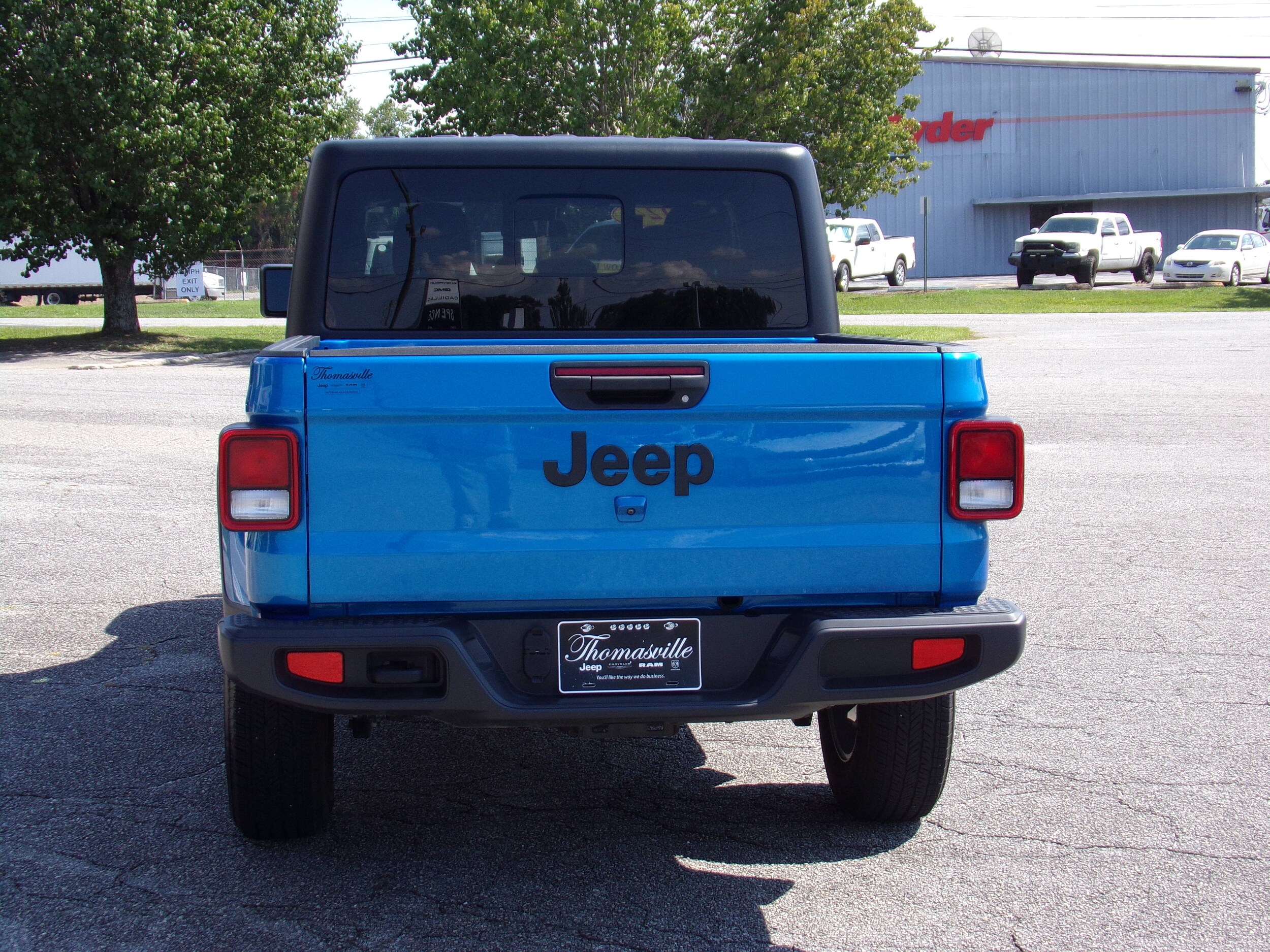 2024 Jeep Gladiator Sport S photo 4