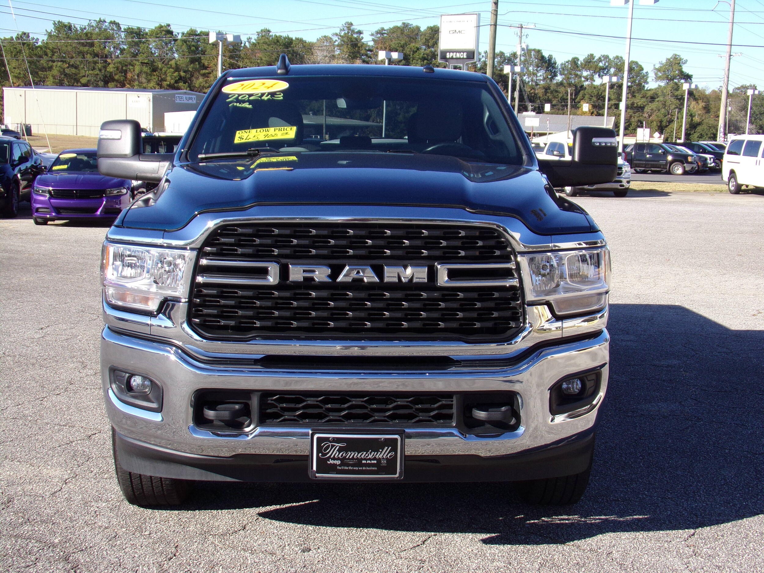 2024 Ram 2500 Big Horn photo 2
