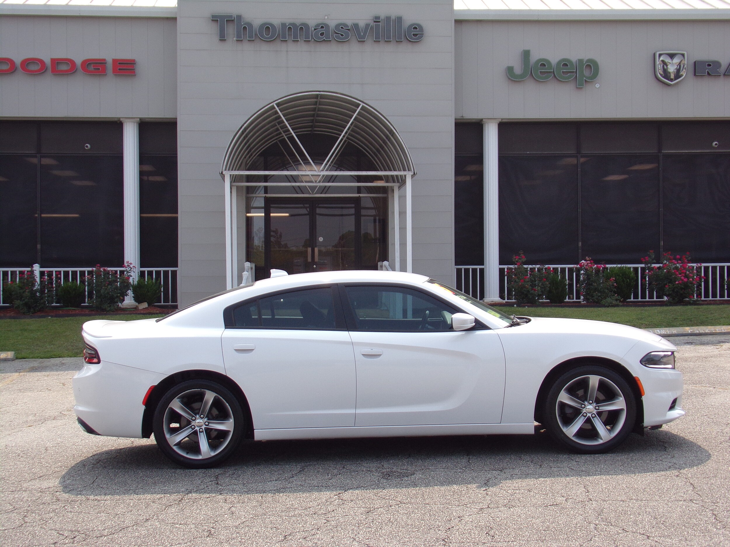2015 Dodge Charger SXT photo 3