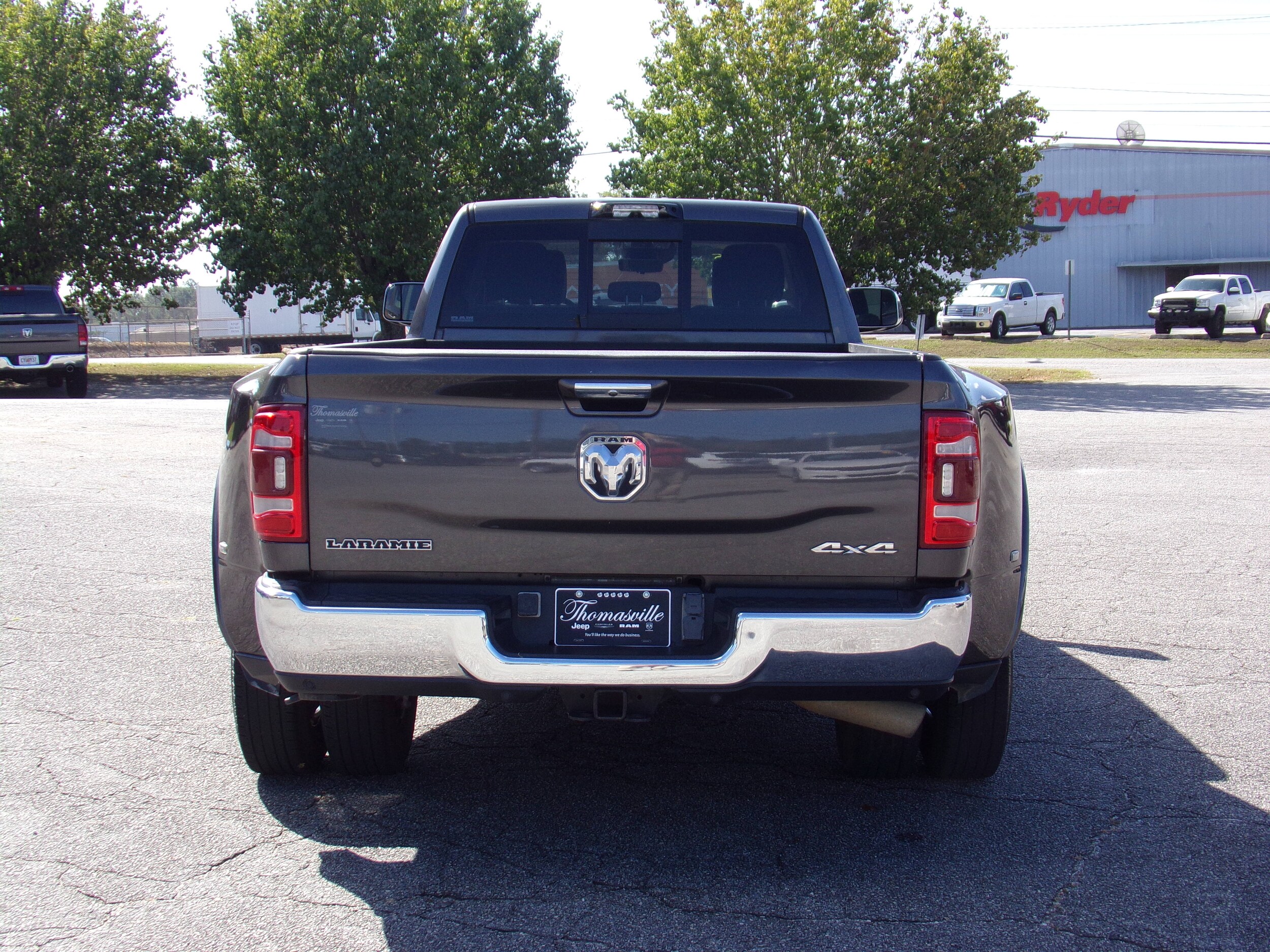 2022 Ram 3500 Laramie photo 4