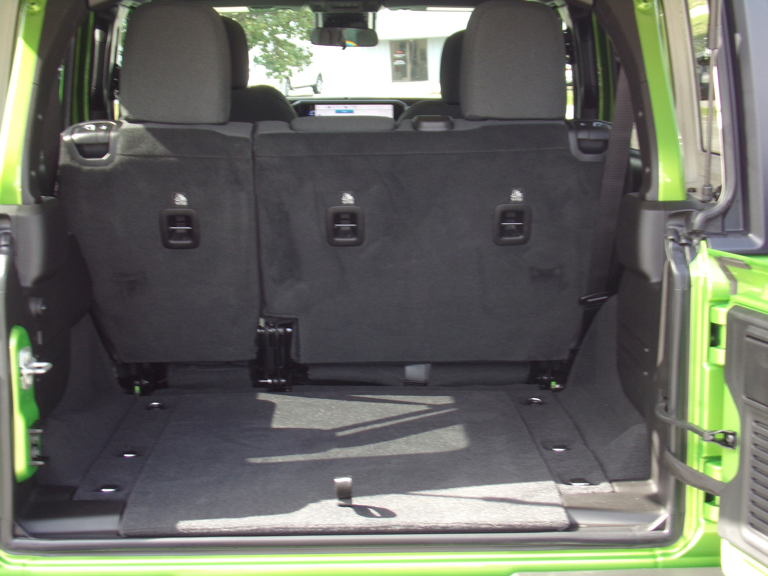 2025 Jeep Wrangler 4-Door Willys - Photo 10