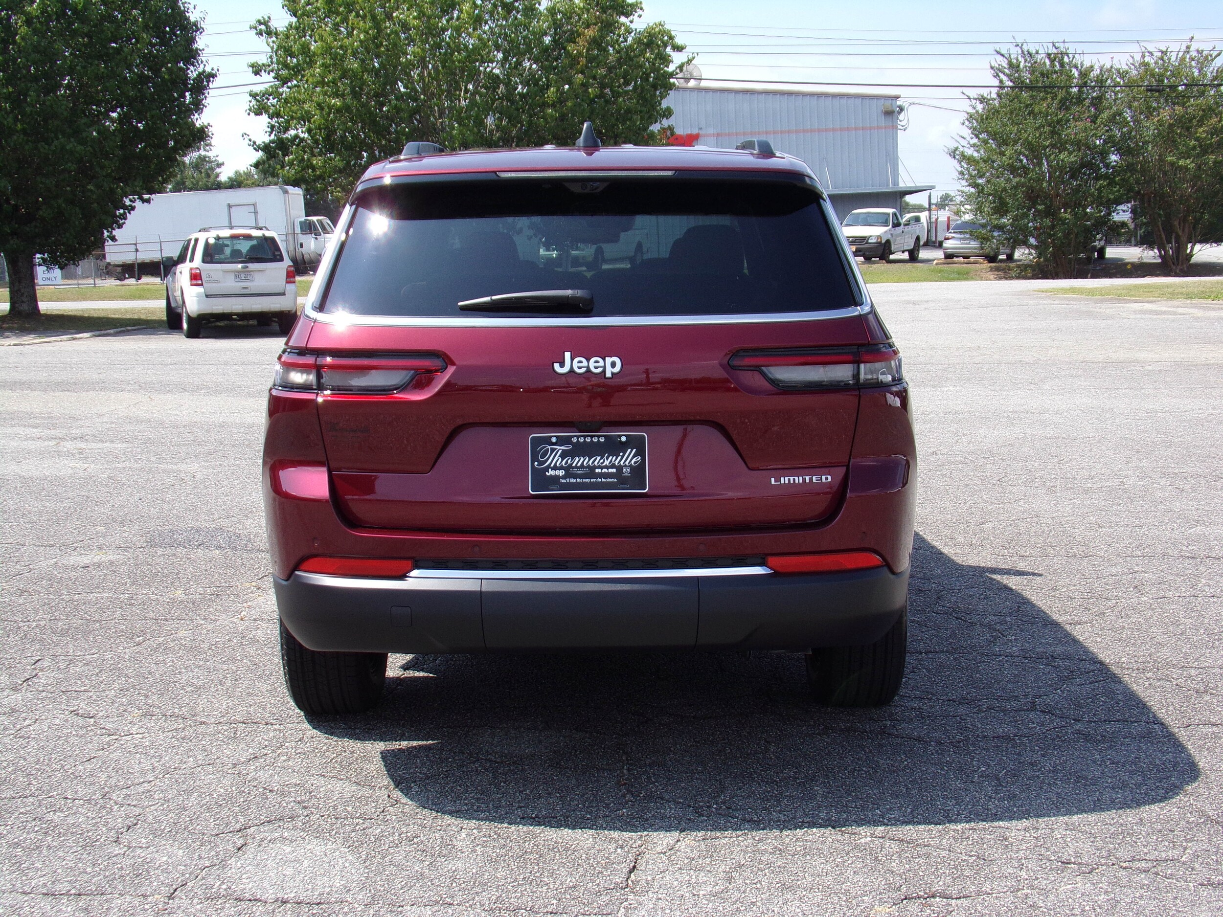 2025 Jeep Grand Cherokee Limited photo 4