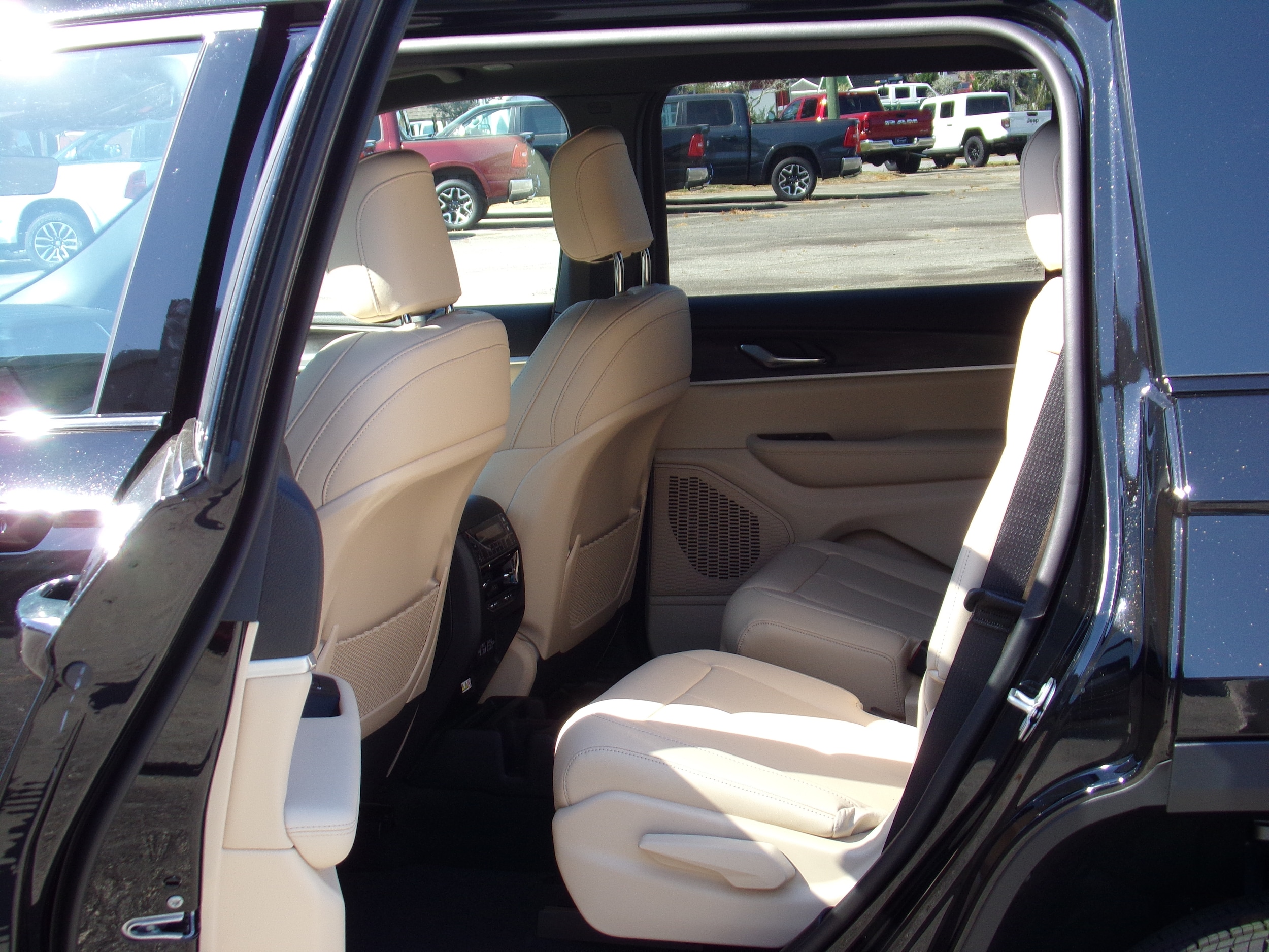 2025 Jeep Grand Cherokee L Limited - Photo 7