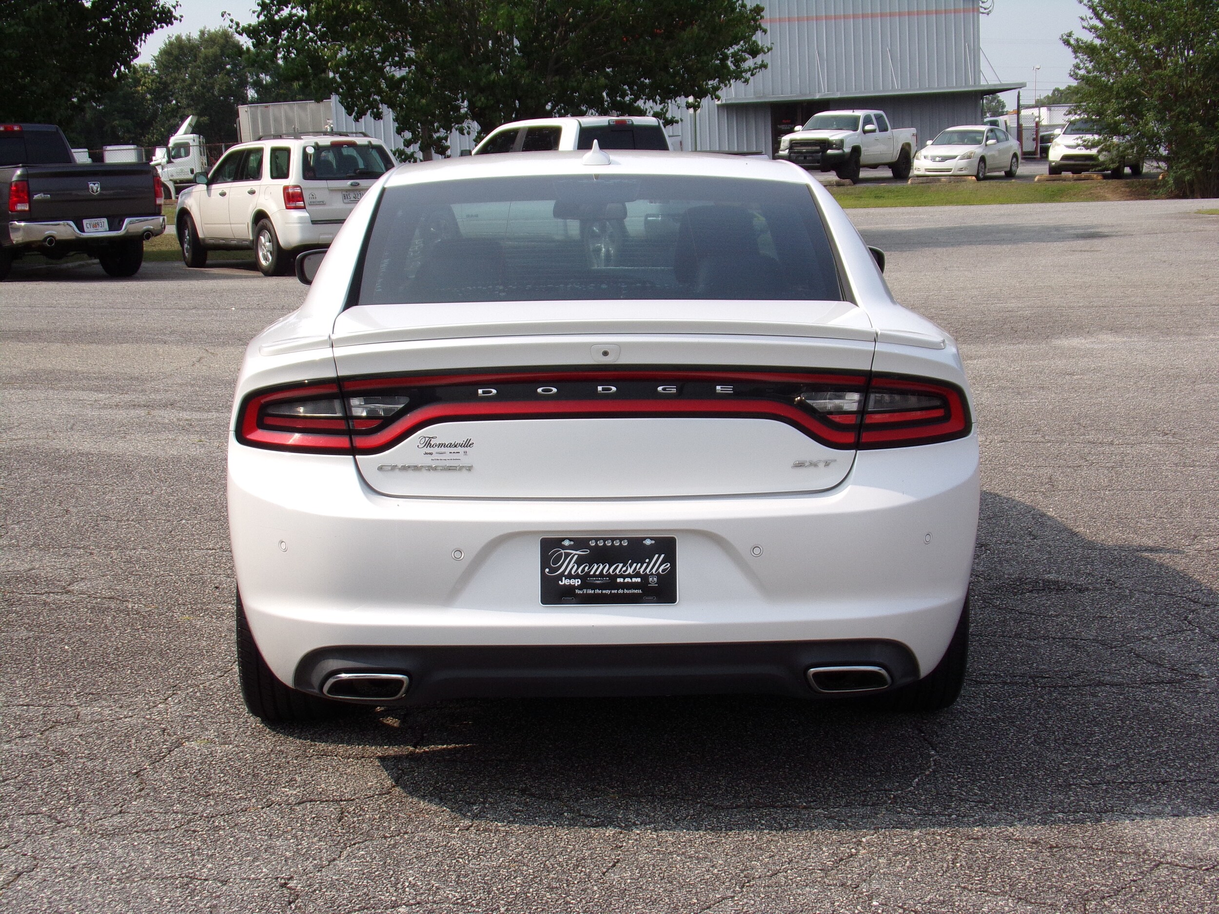 2015 Dodge Charger SXT photo 4