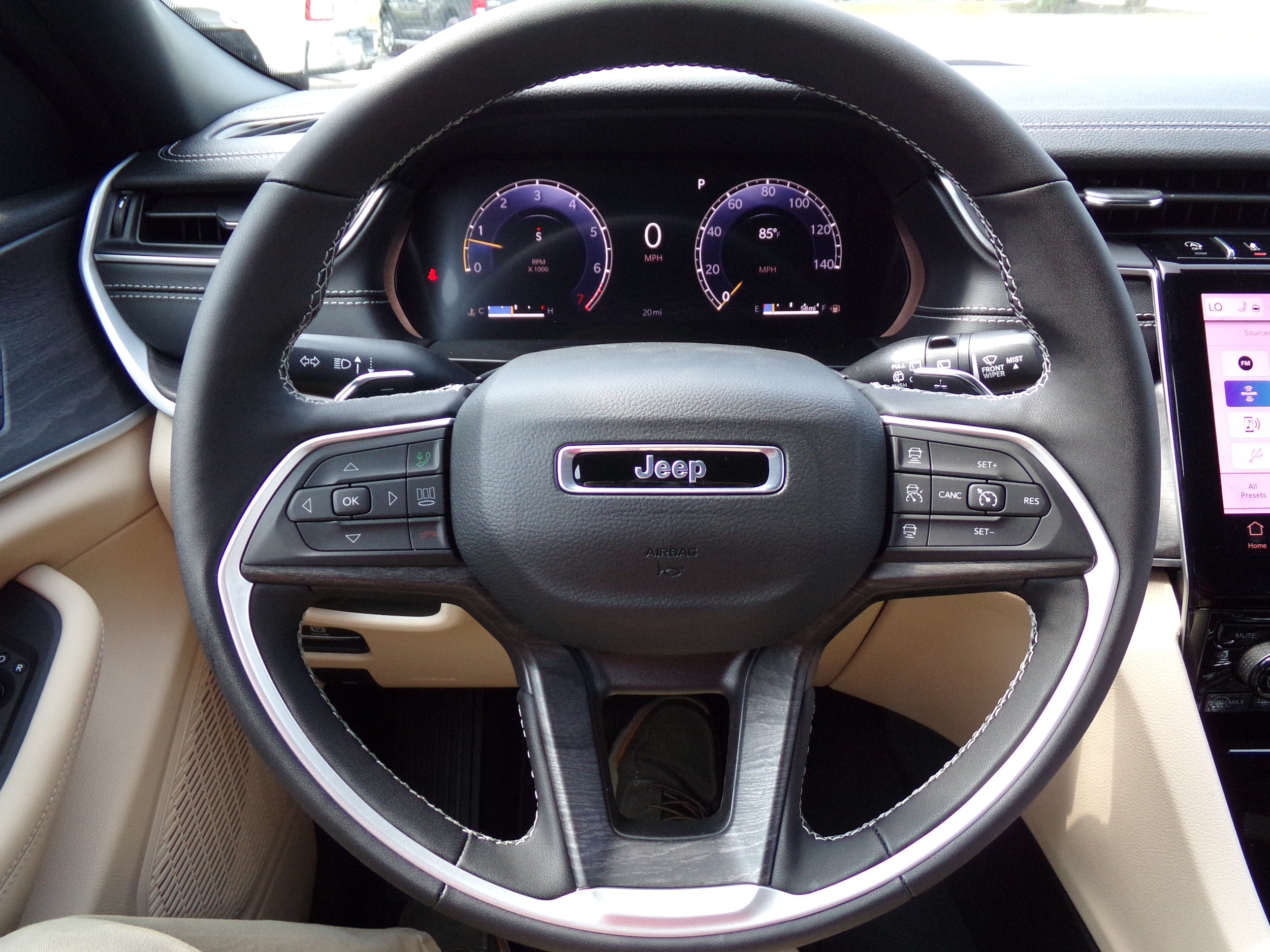 2025 Jeep Grand Cherokee L Limited - Photo 13