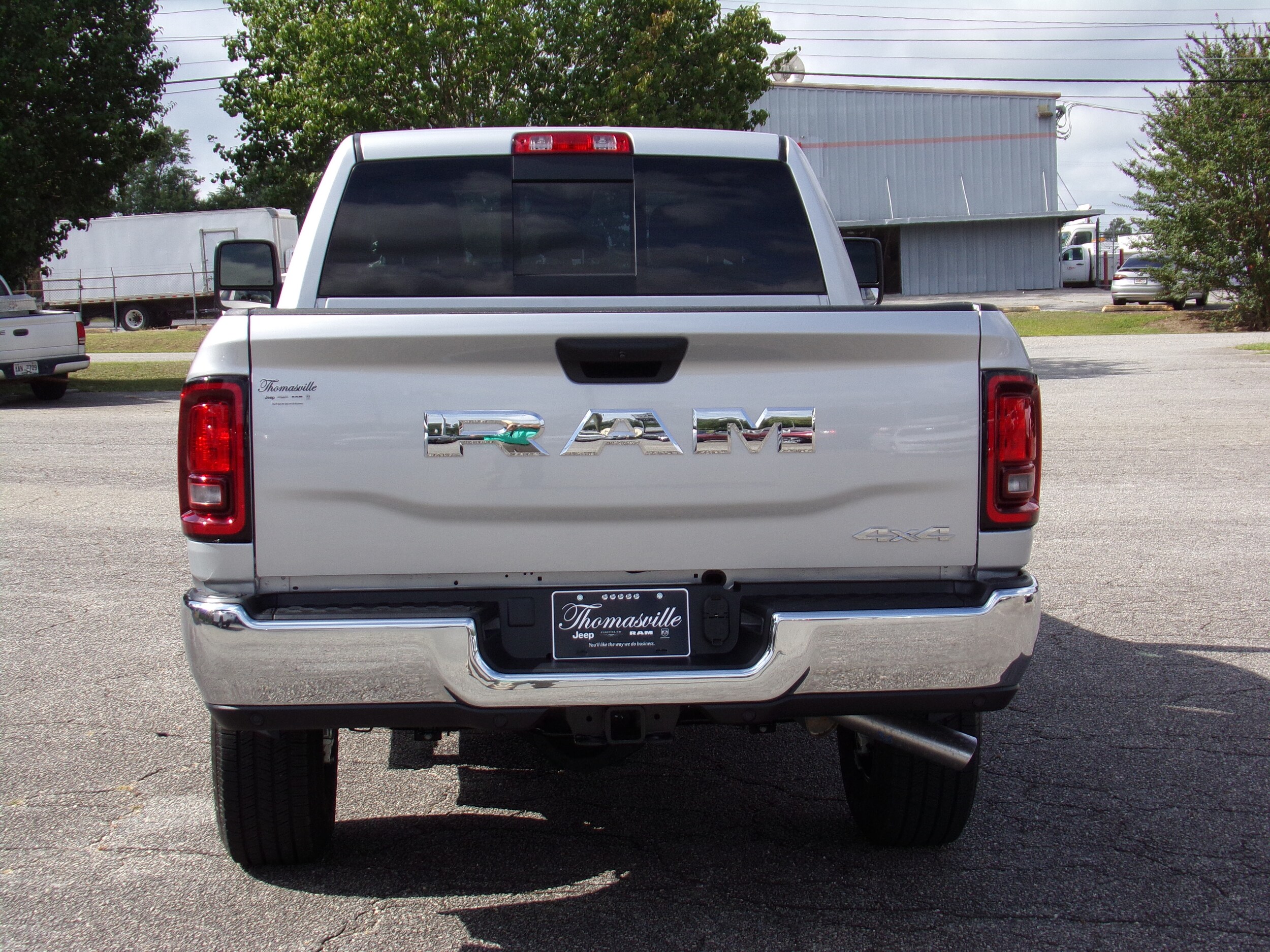 2025 Ram 2500 Tradesman photo 4