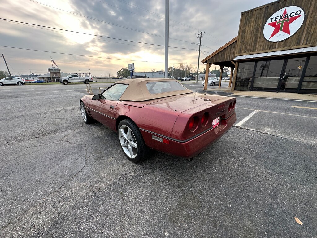 Used 1988 Chevrolet Corvette Base For Sale in Cairo GA VIN1G1YY3189J5111497