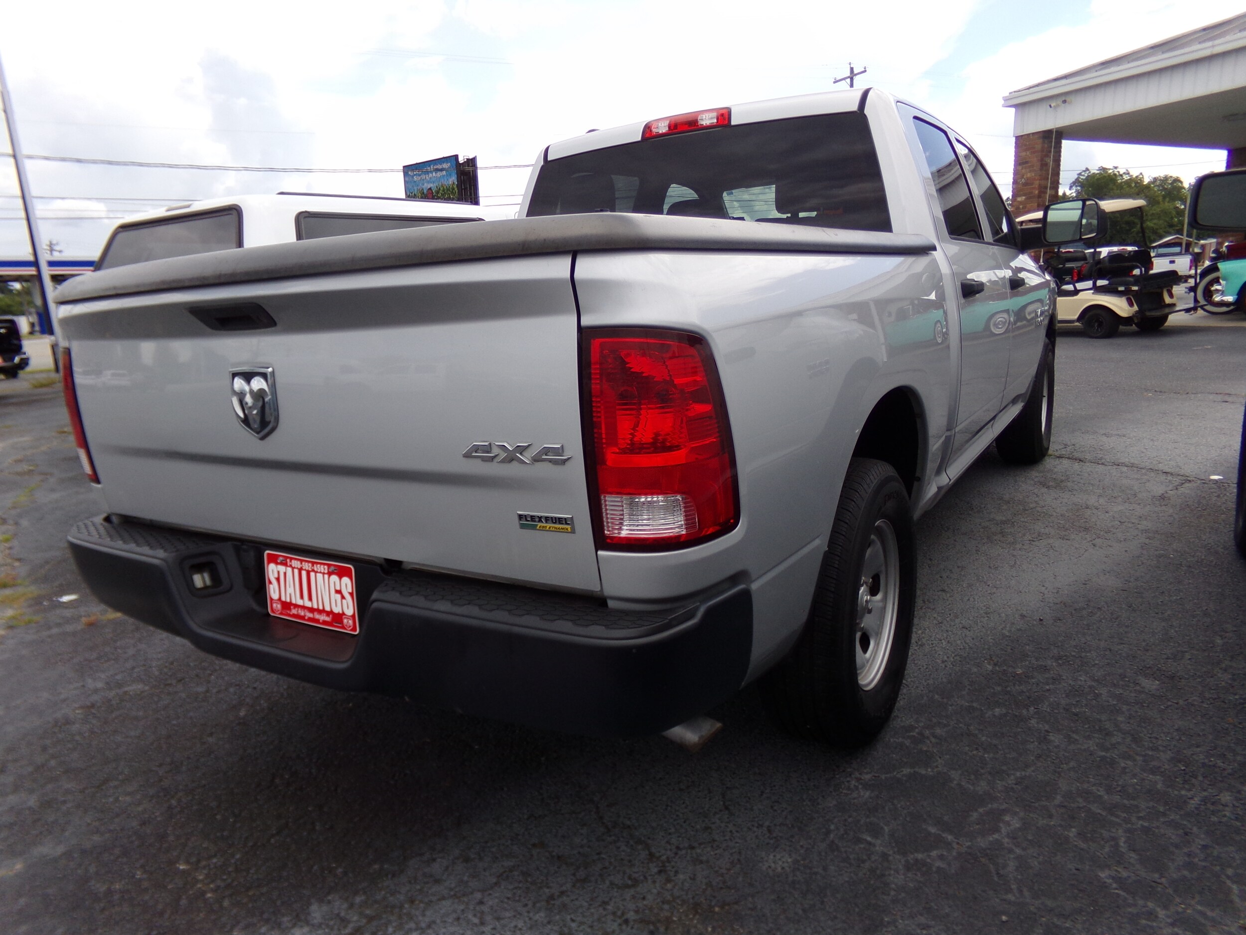 2015 Ram 1500 Tradesman photo 3