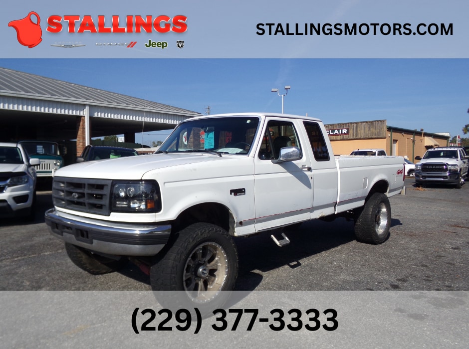 White 1996 Ford F-250 Pickup Truck Automatic