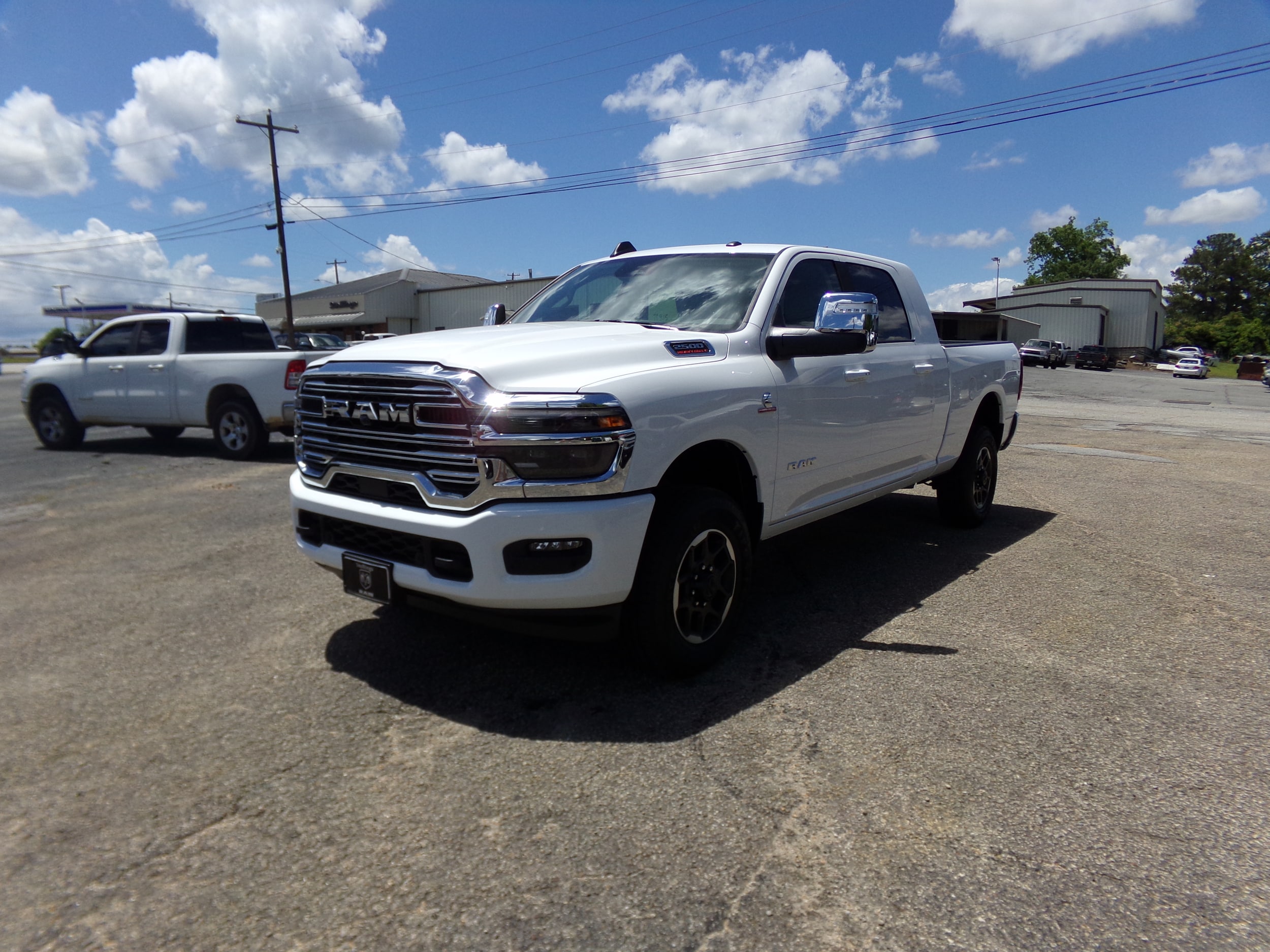 2025 RAM Ram 2500 Pickup Laramie's photo