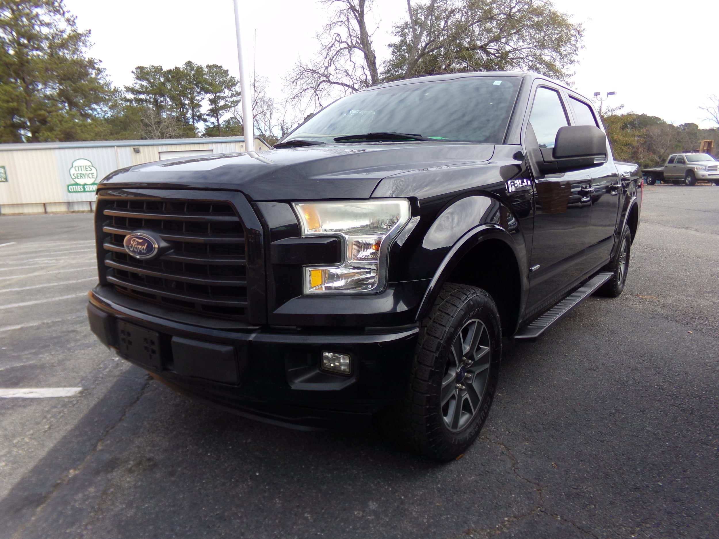 2016 Ford F-150 XLT's photo