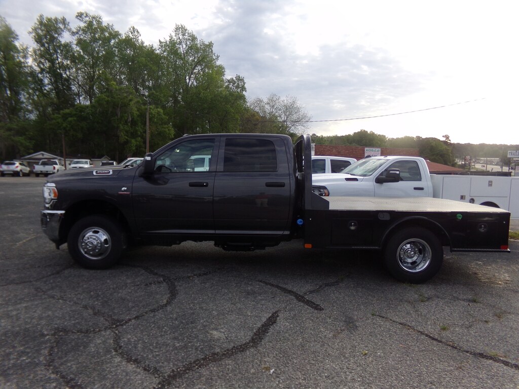 New 2024 Ram 3500 Chassis Cab Tradesman For Sale in Cairo GA VIN