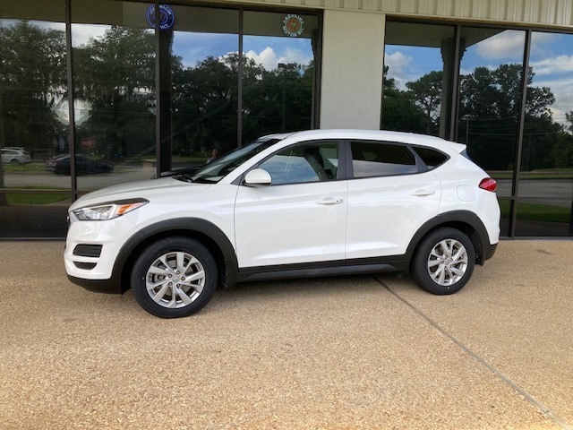 2020 Hyundai Tucson Value photo 2