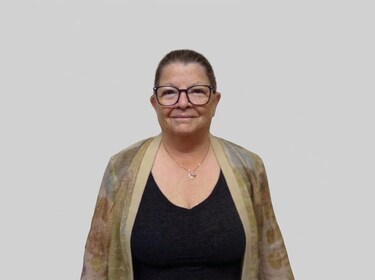 Staff member Teresa Long from 0c4cad096b0c