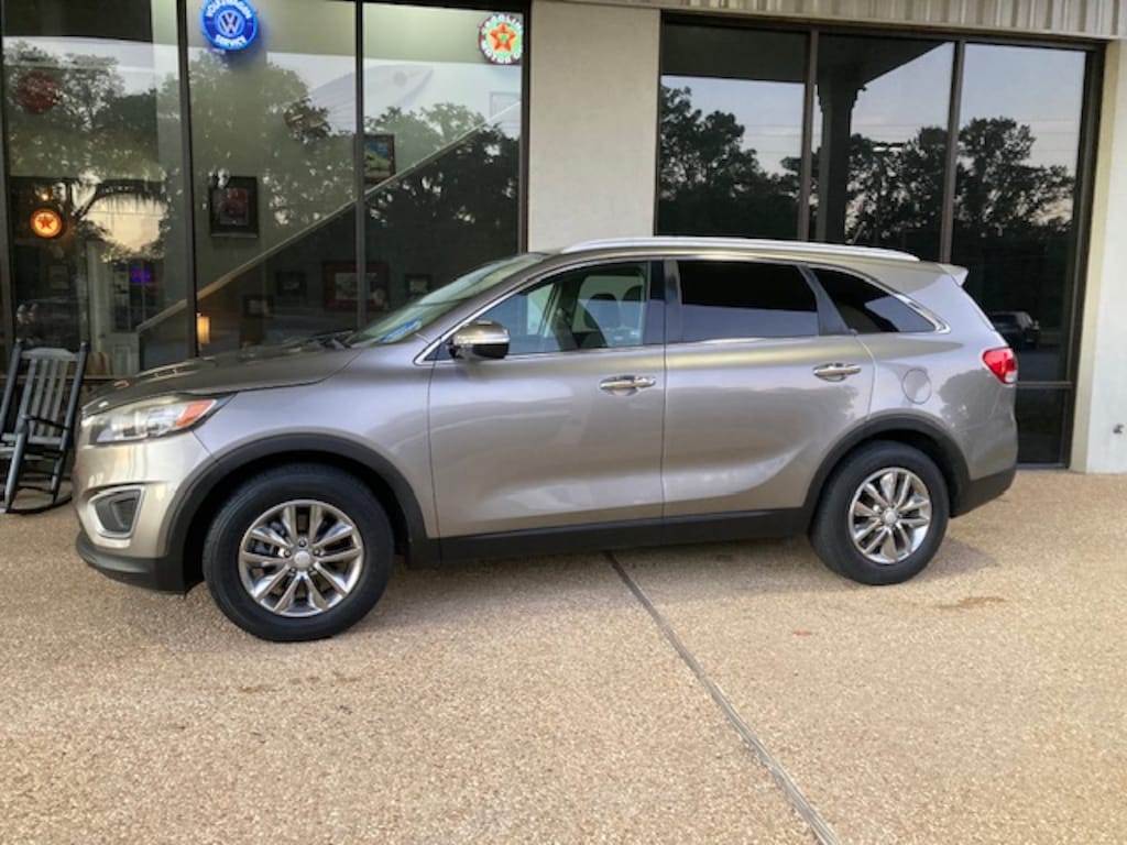 Used 2016 Kia Sorento LX FWD 3.3L LX