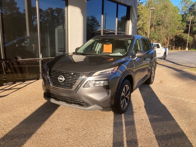 2023 Nissan Rogue SV's photo