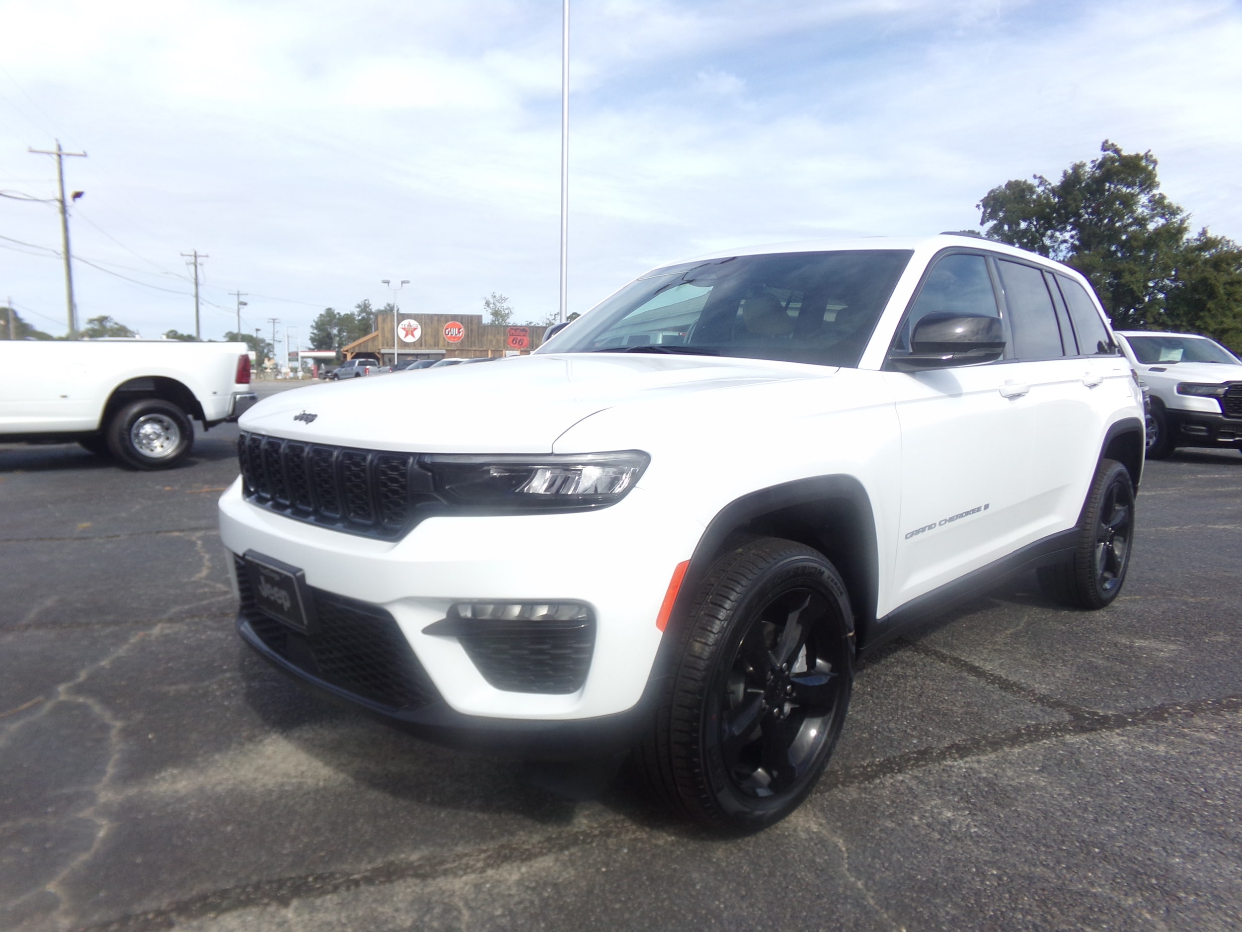 2025 Jeep Grand Cherokee Limited's photo
