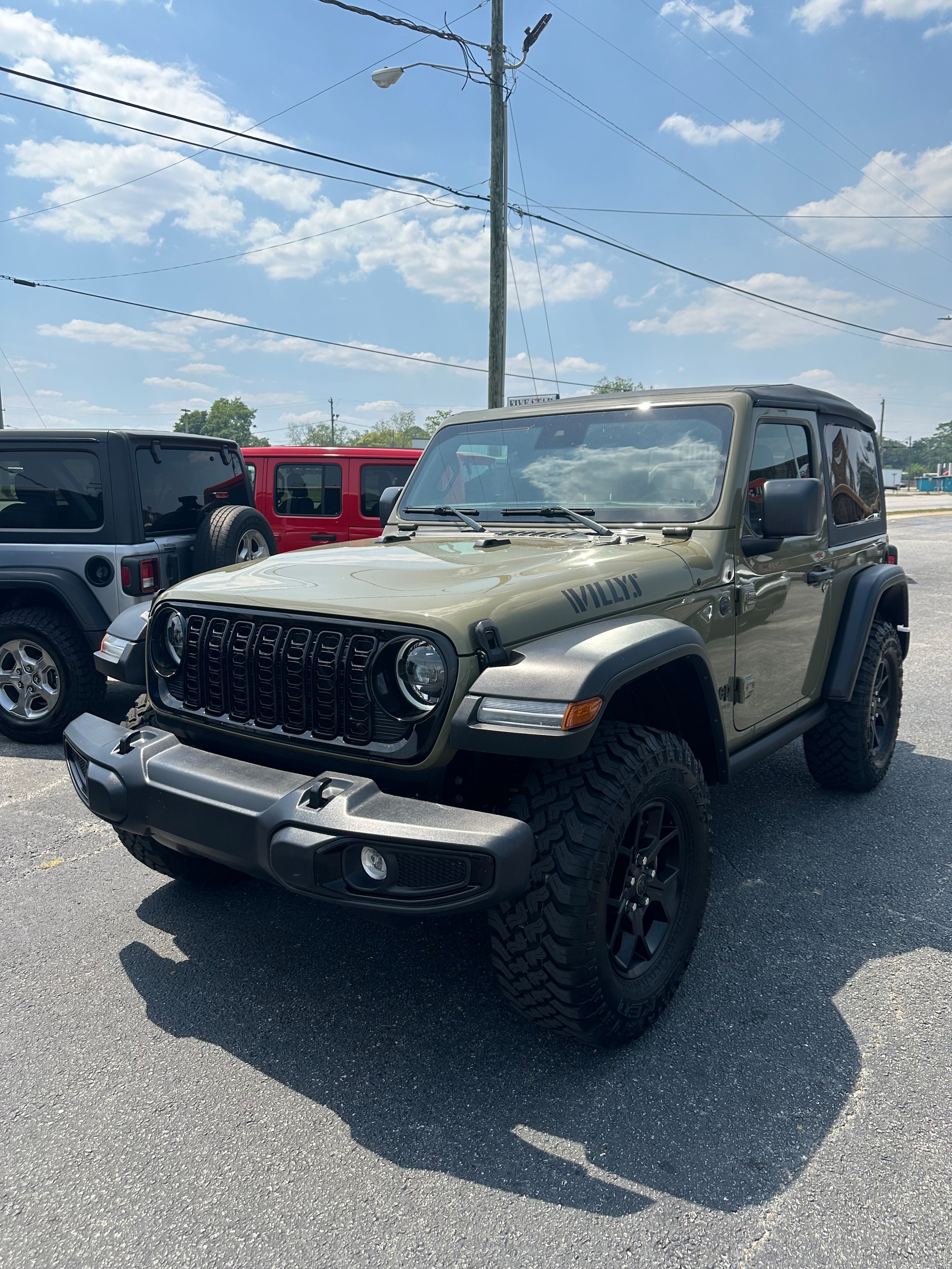 2025 Jeep Wrangler Willys's photo