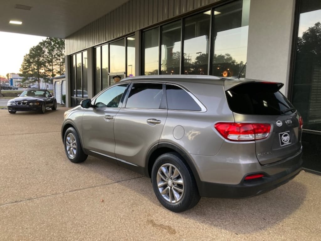 Used 2016 Kia Sorento LX FWD 3.3L LX