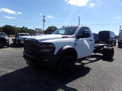 2026 Ram 4500 Chassis Cab TRADESMAN  REGULAR  4X2 84' CA Pickup