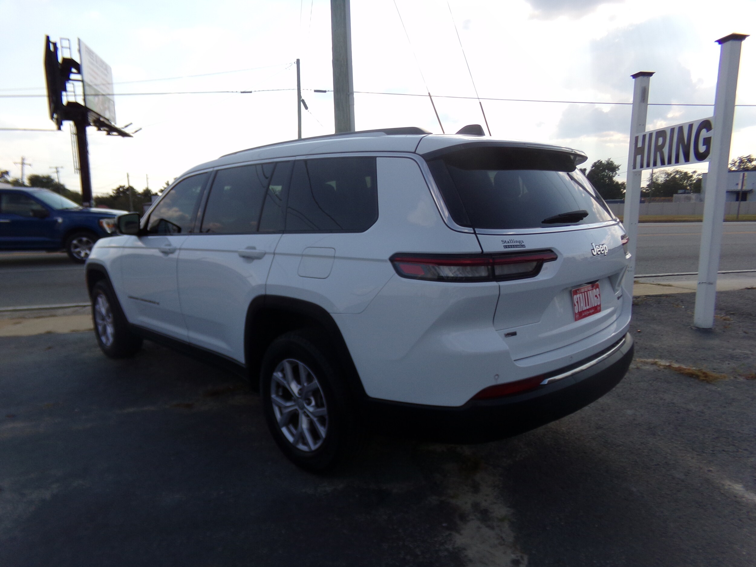 2022 Jeep Grand Cherokee Limited photo 3